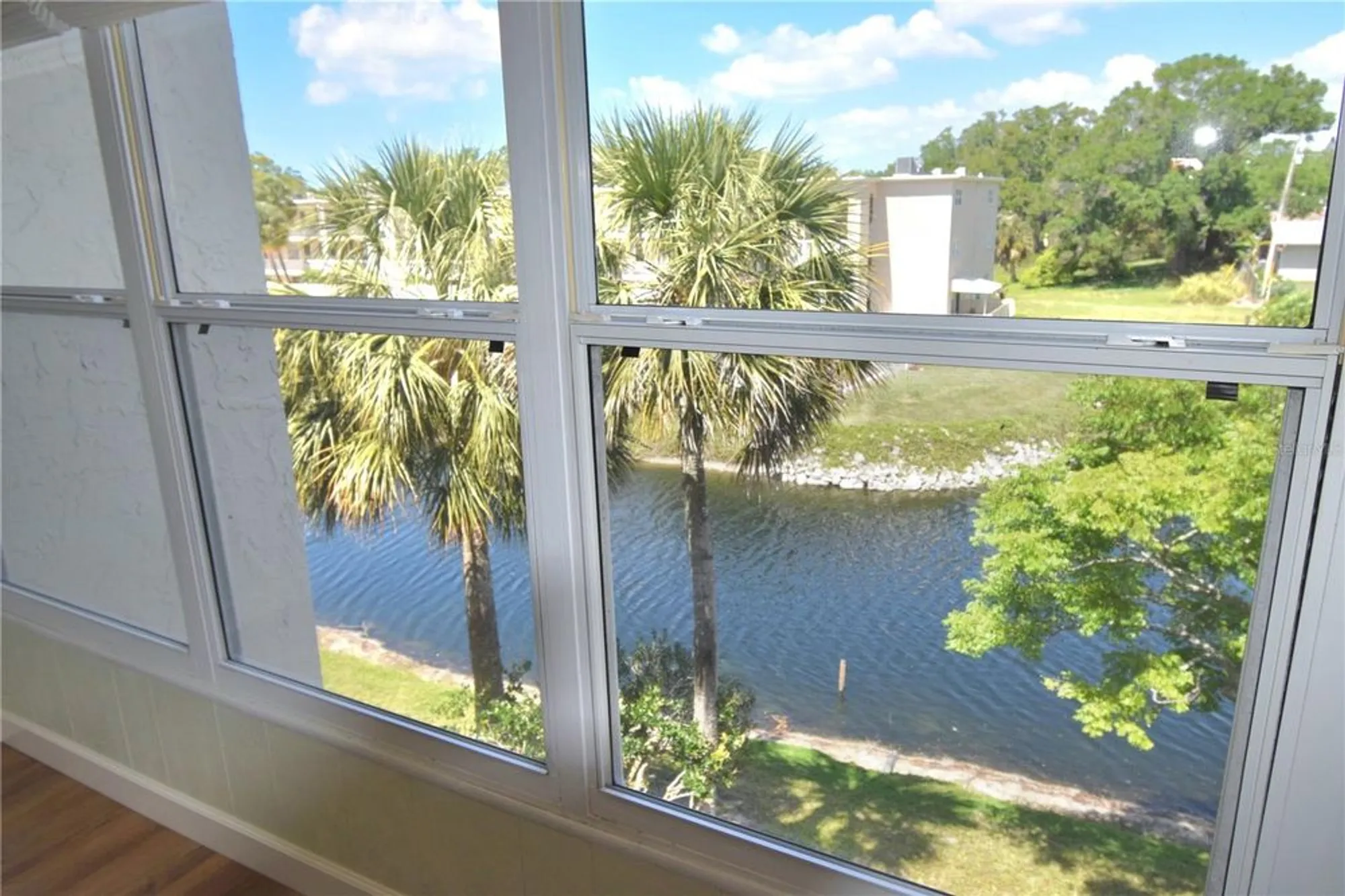 Property Slideshow image 13 of 24 | 940 virginia st 304, Dunedin, FL, 34698