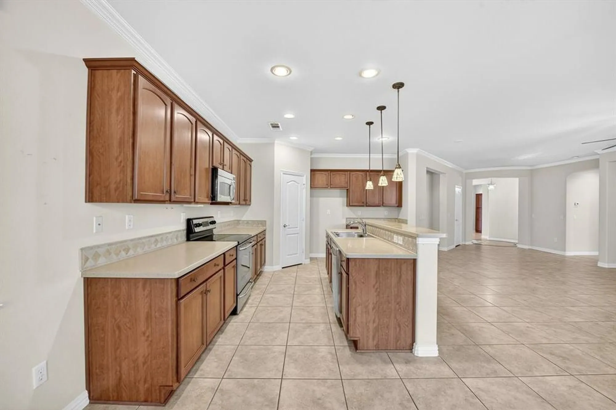 Property Slideshow image 15 of 27 | 9600 rosewood dr, Denton, TX, 76207