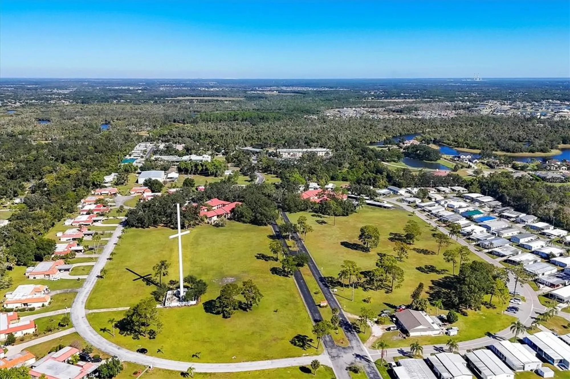 Property Slideshow image 27 of 34 | 1111 w faith cir apt 2004, Bradenton, FL, 34212