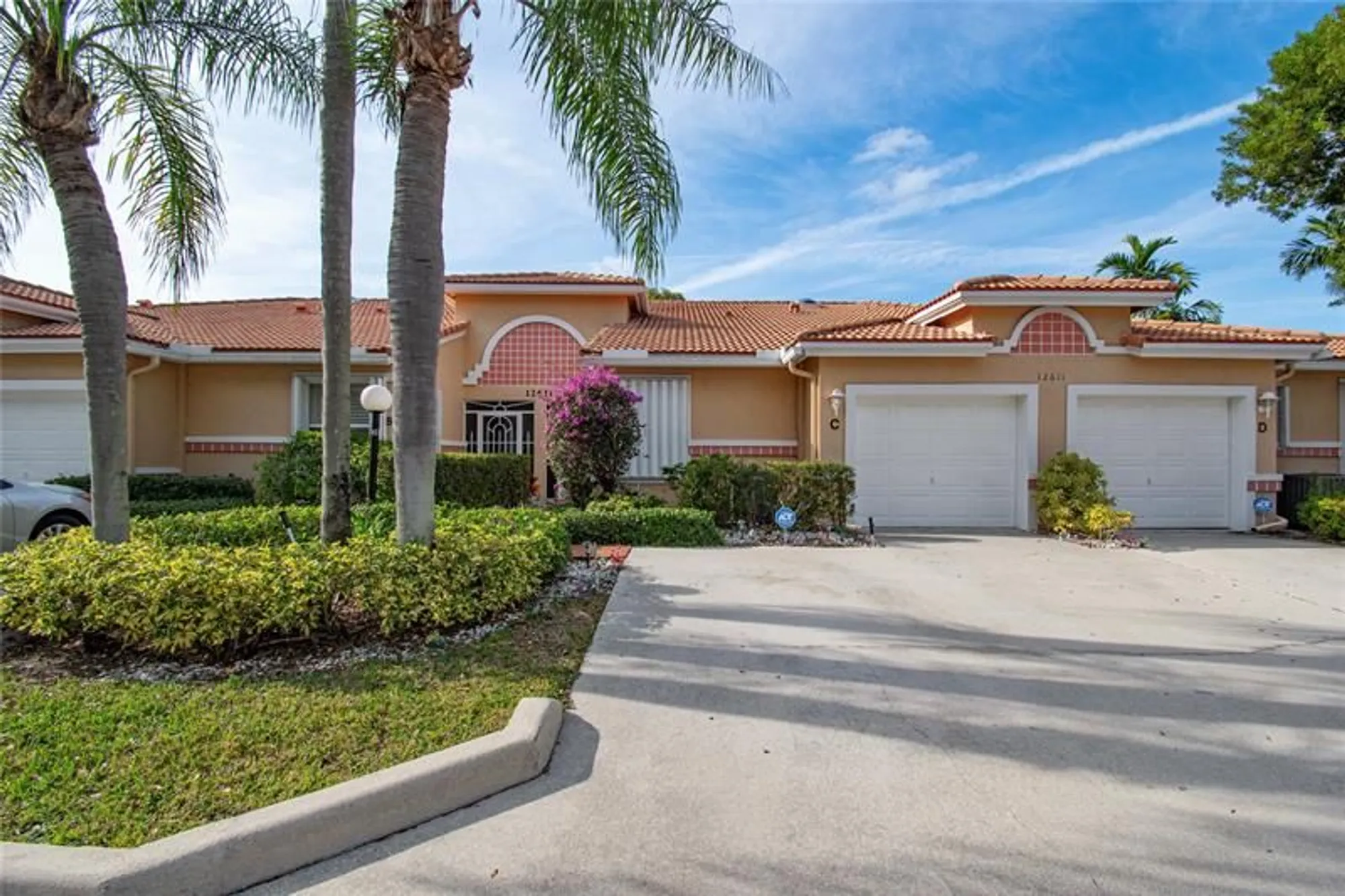 Property Slideshow image 2 of 34 | 12611 crystal pointe dr c, Boynton Beach, FL, 33437