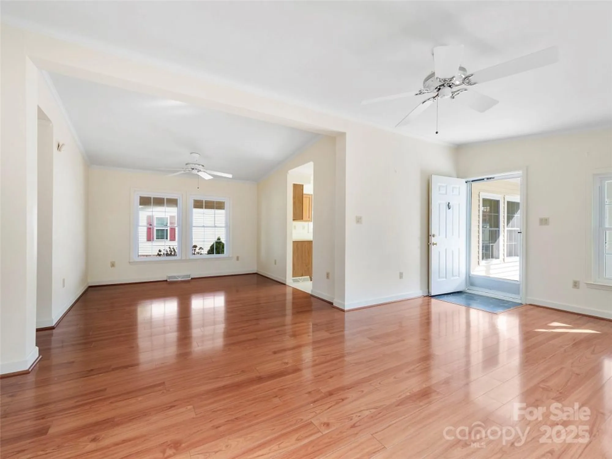 Property Slideshow image 6 of 19 | 233 white ash cir, Hendersonville, NC, 28739