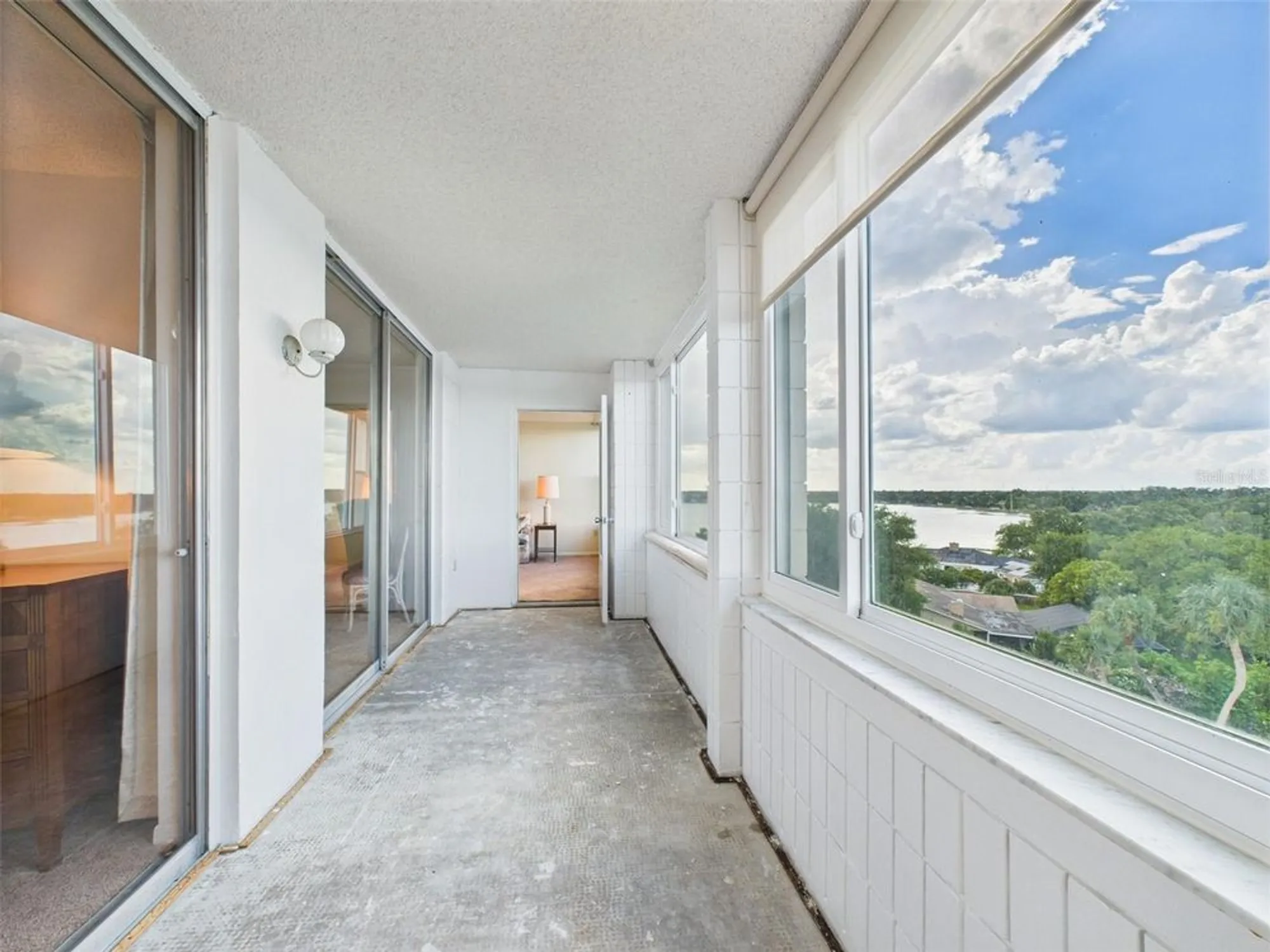 Property Slideshow image 14 of 65 | 700 mirror ter 702, Winter Haven, FL, 33881