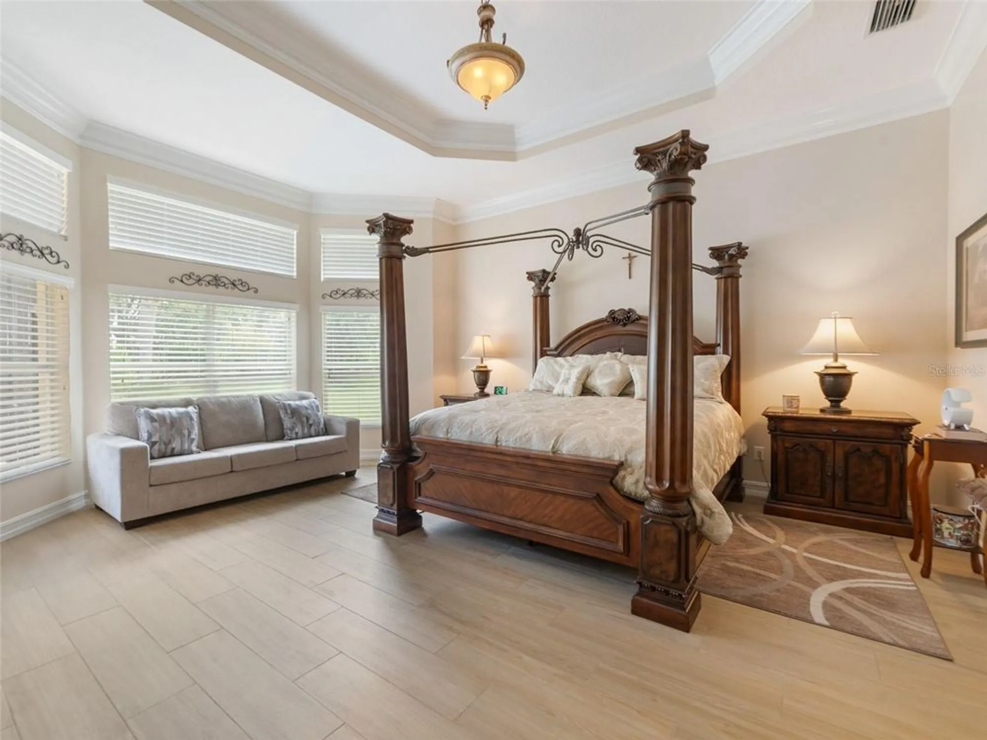 Property Slideshow image 21 of 62 | 5024 ruby flats dr, Wimauma, FL, 33598