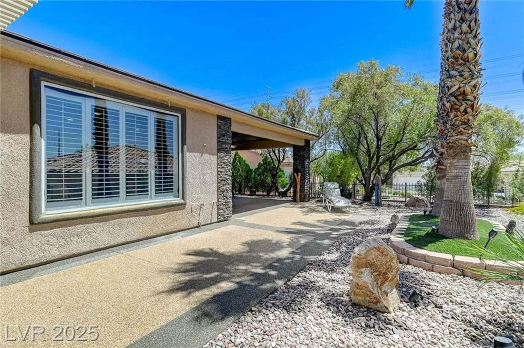 Property Slideshow image 19 of 47 | 10237 andante ct, Las Vegas, NV, 89135