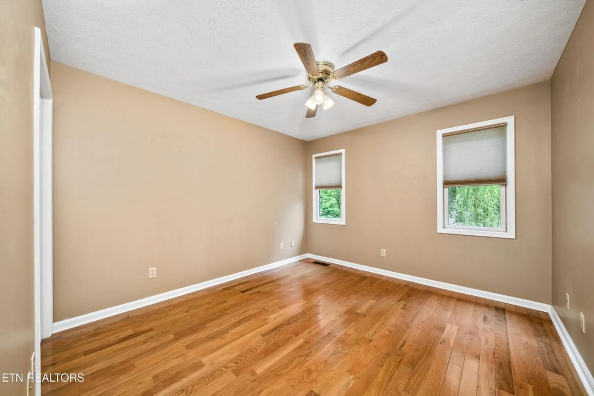 Property Slideshow image 36 of 41 | 125 fairhaven dr, Crossville, TN, 38558