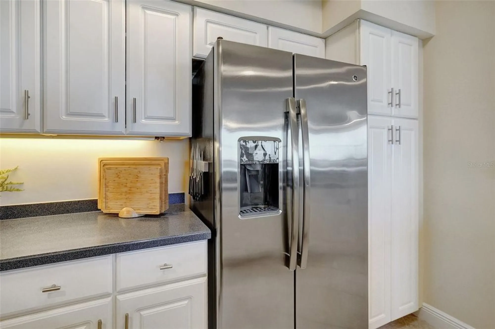 Property Slideshow image 12 of 71 | 3321 sunset key cir 204, Punta Gorda, FL, 33955