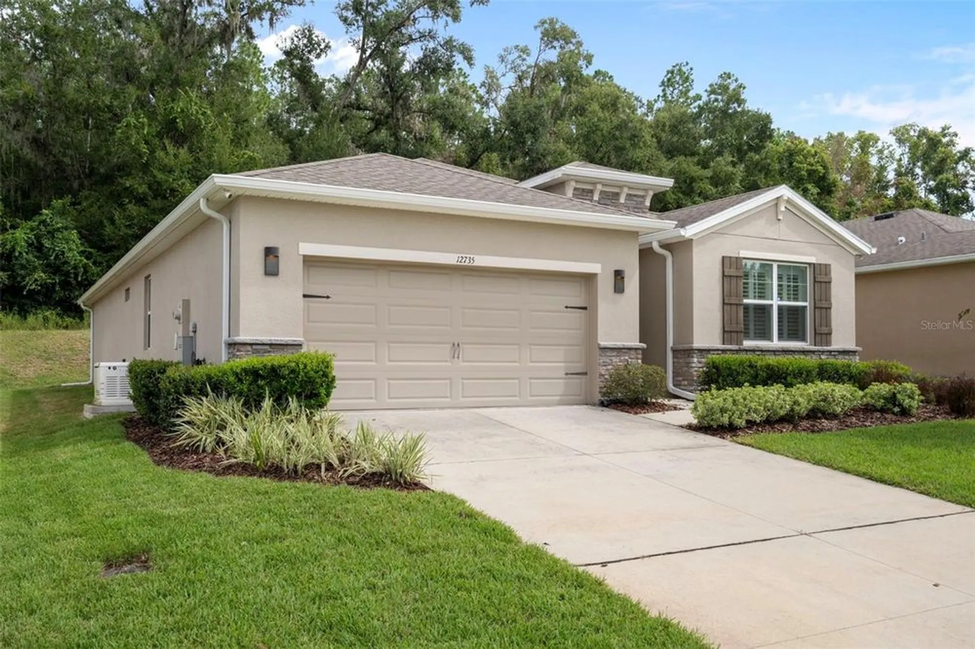 Property Slideshow image 3 of 50 | 12735 eastpointe dr, Dade City, FL, 33525