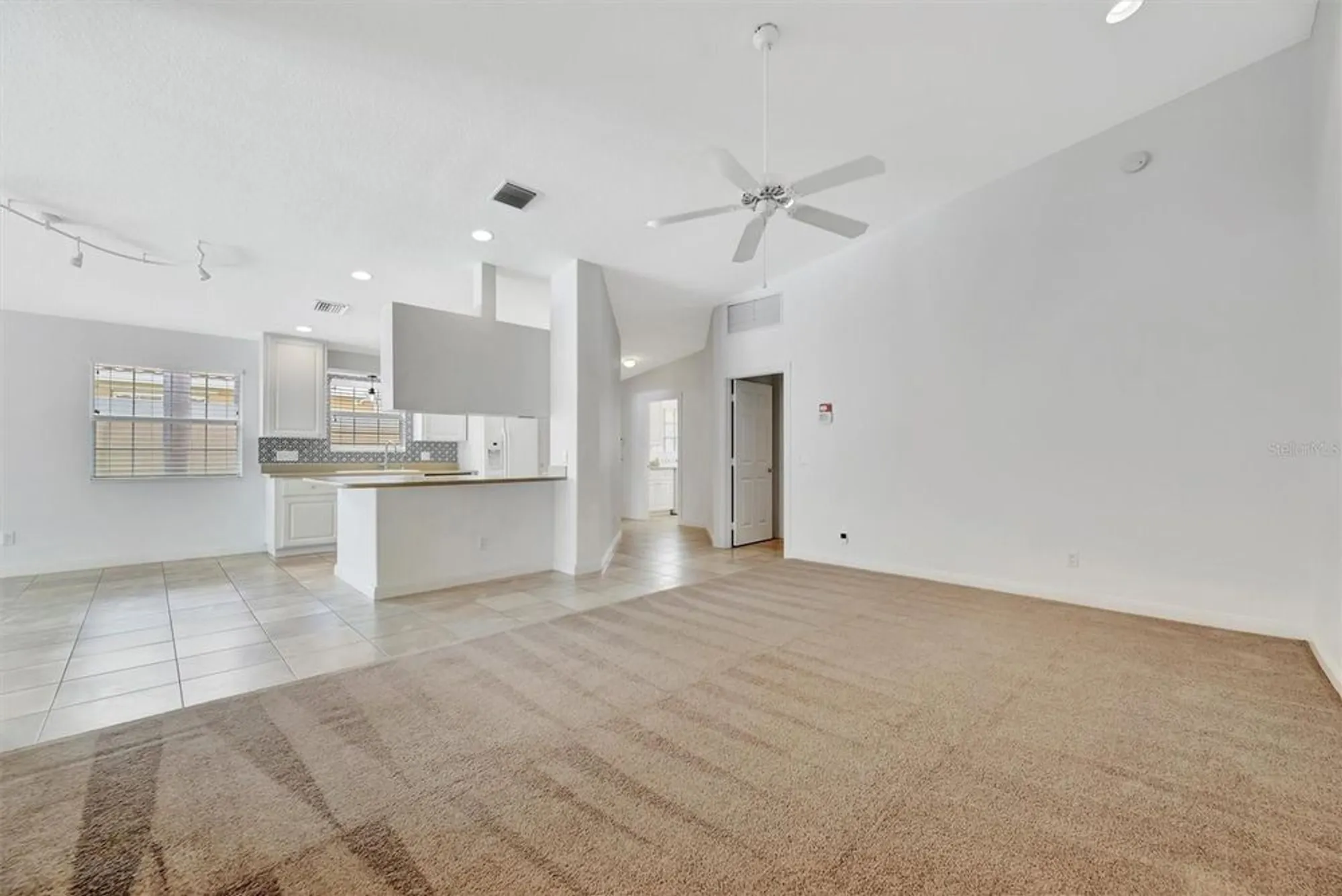 Property Slideshow image 6 of 51 | 5955 benevento dr, Sarasota, FL, 34238