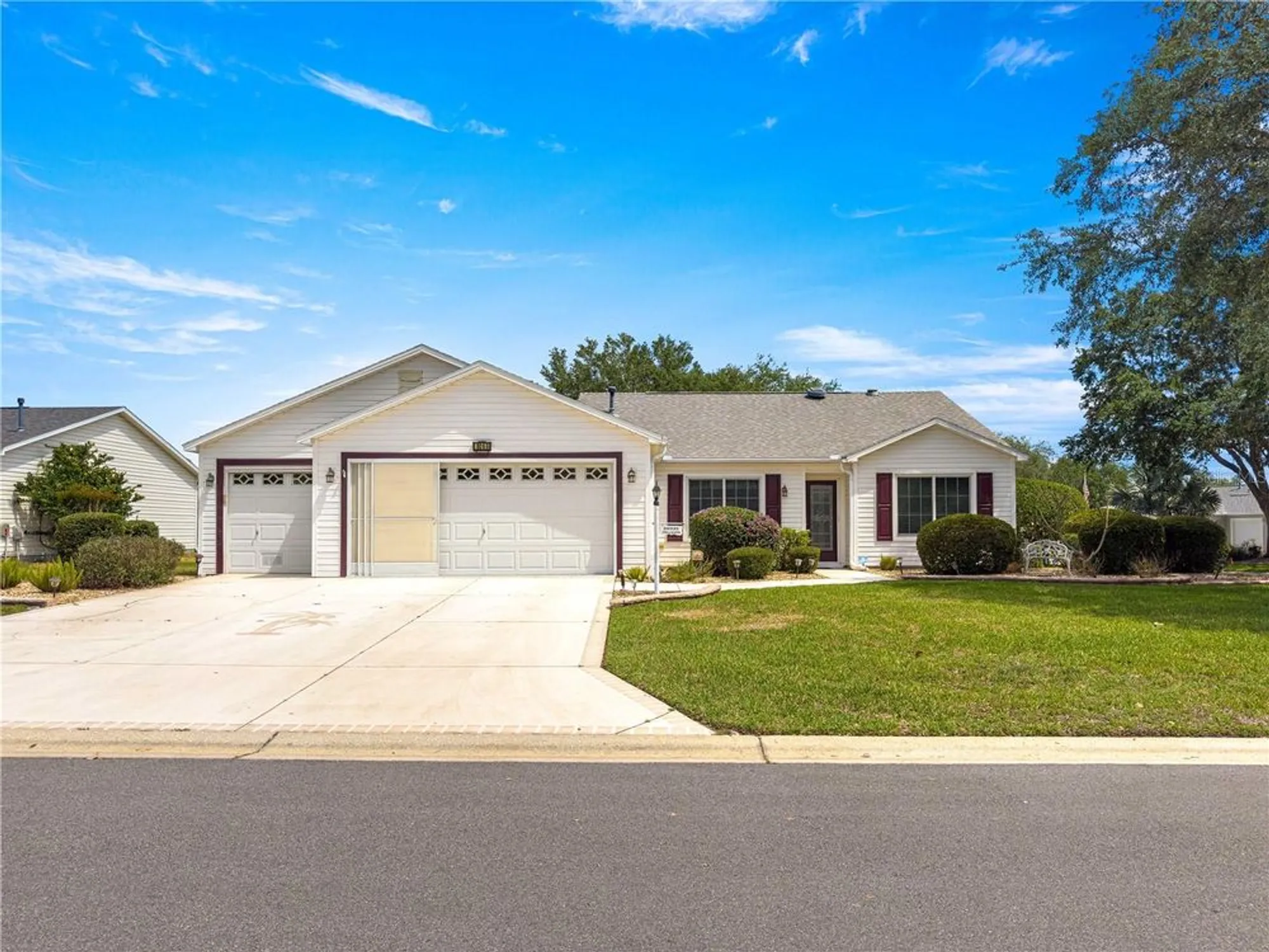Property Slideshow image 43 of 56 | 8069 se 174th ludlow pl, The Villages, FL, 32162