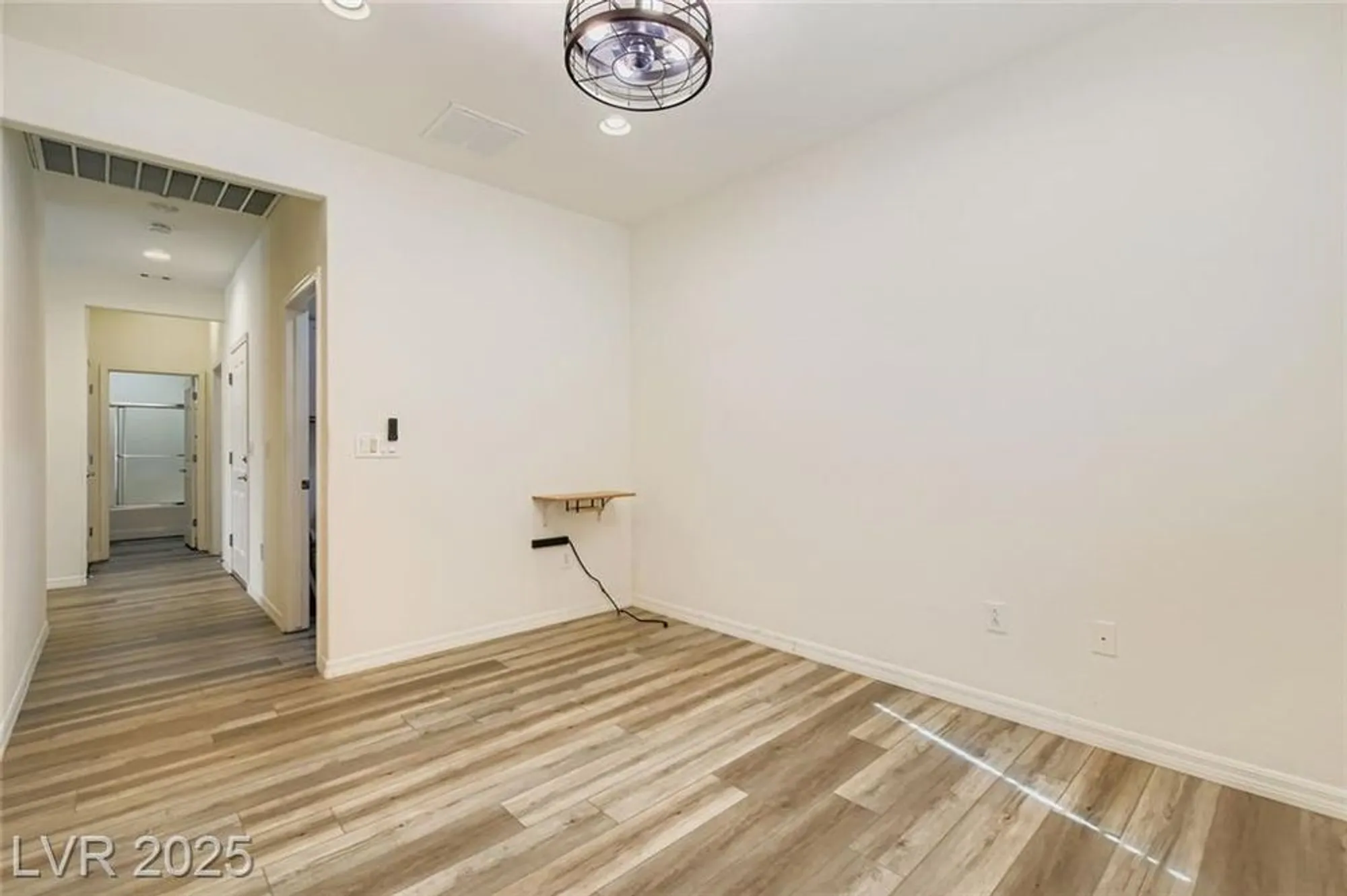 Property Slideshow image 23 of 33 | 3220 flinthead dr, North Las Vegas, NV, 89084