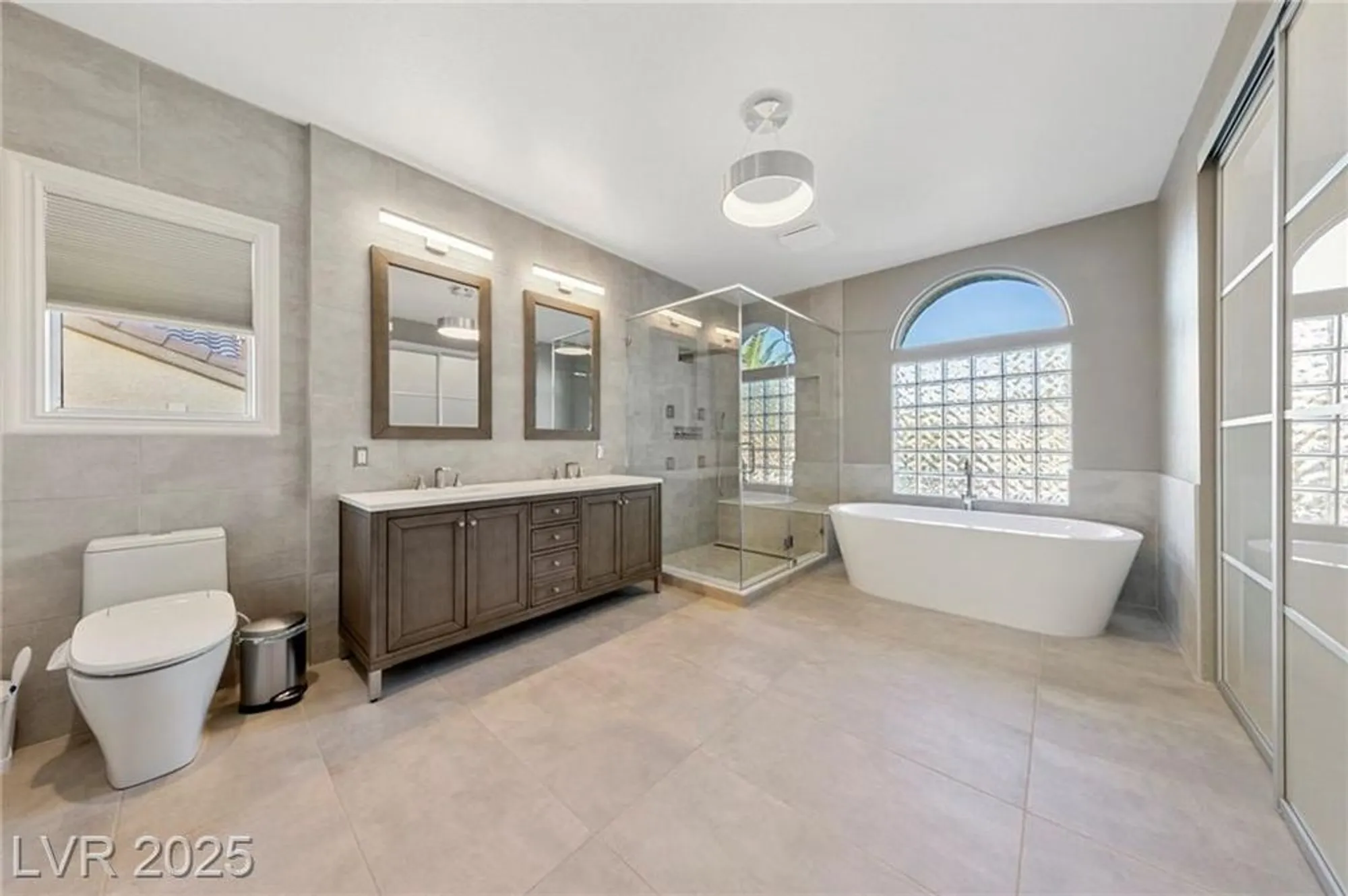 Property Slideshow image 10 of 56 | 1999 oliver springs st, Henderson, NV, 89052