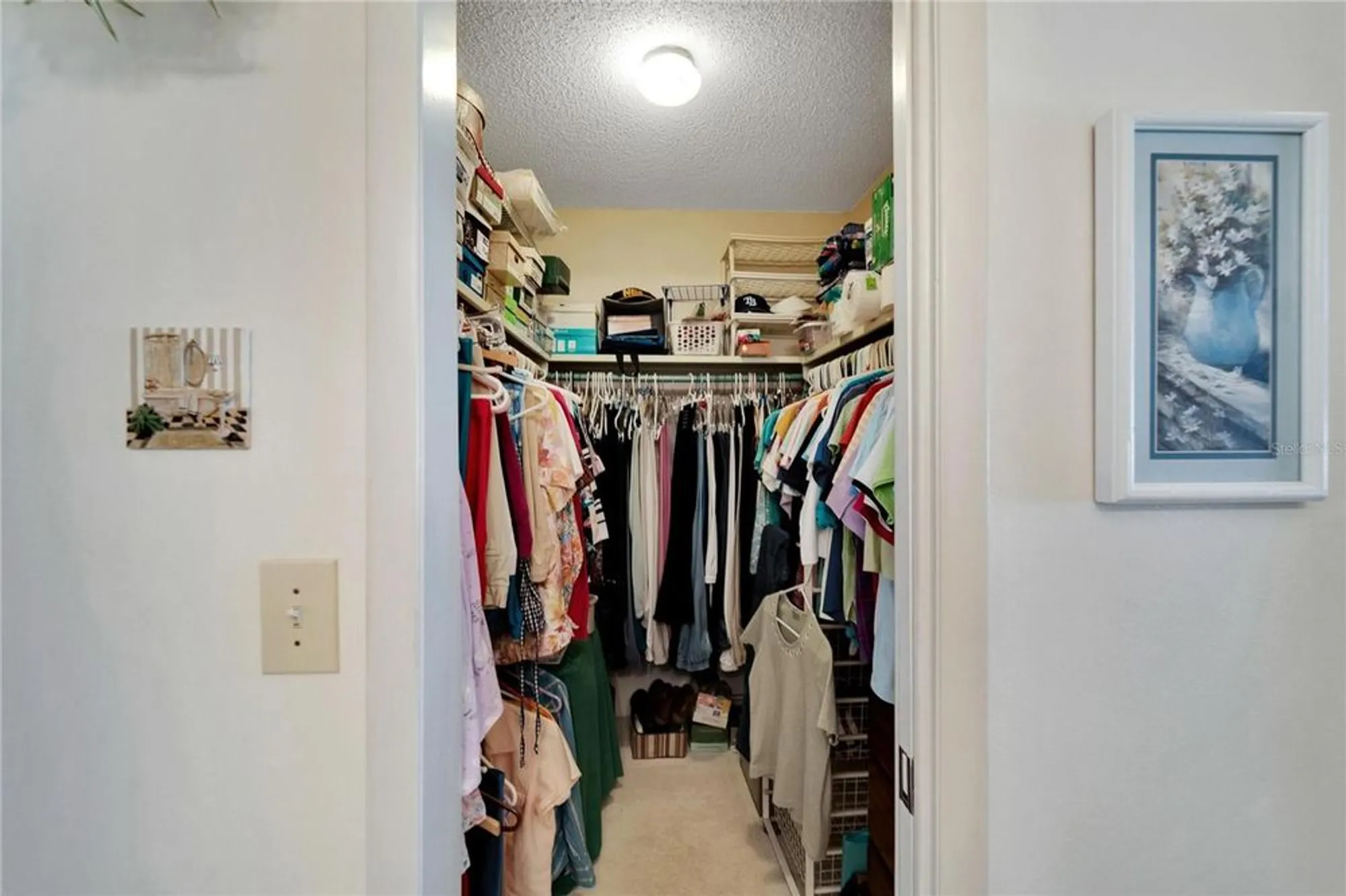 Property Slideshow image 25 of 42 | 612 allegheny dr, Sun City Center, FL, 33573