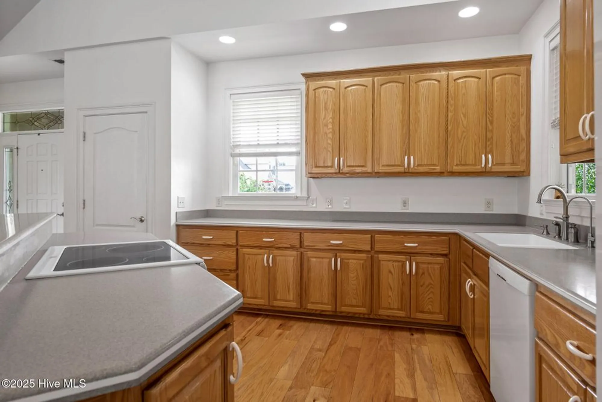 Property Slideshow image 14 of 56 | 554 lizmore pl, Ocean Isle Beach, NC, 28469