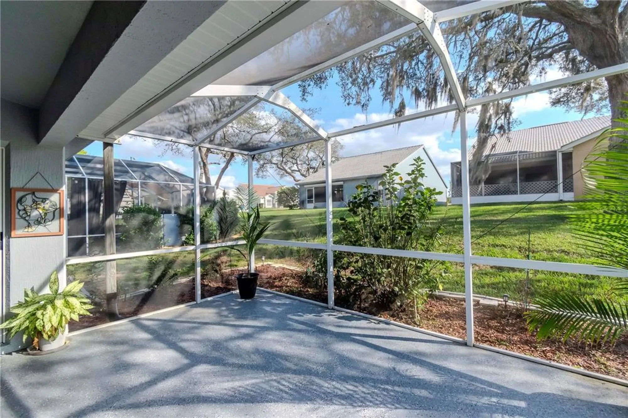 Property Slideshow image 30 of 48 | 9376 french quarters cir, Weeki Wachee, FL, 34613