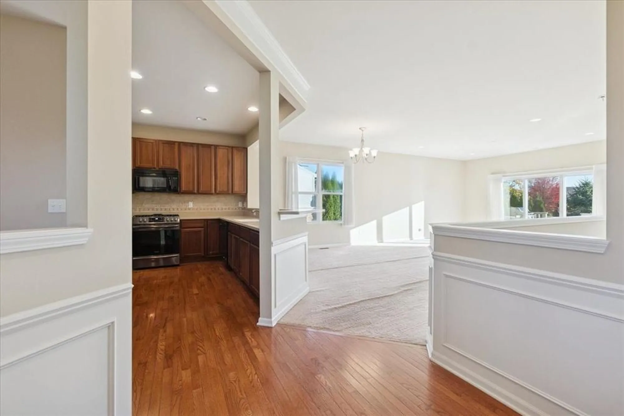 Property Slideshow image 14 of 67 | 9525 pine valley dr, Grand Blanc, MI, 48439