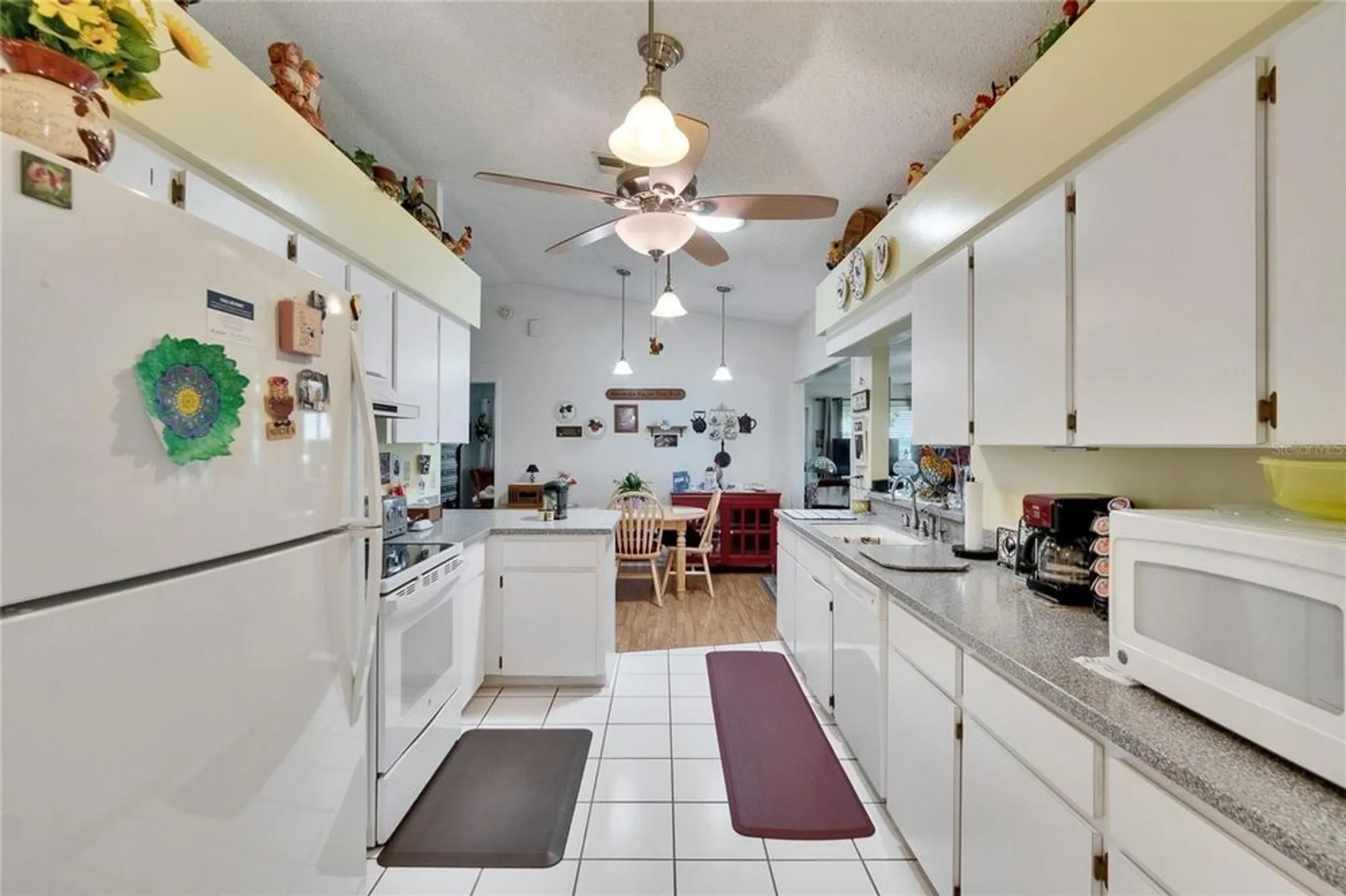 Property Slideshow image 15 of 94 | 3154 prairie dunes cir, Lakeland, FL, 33810
