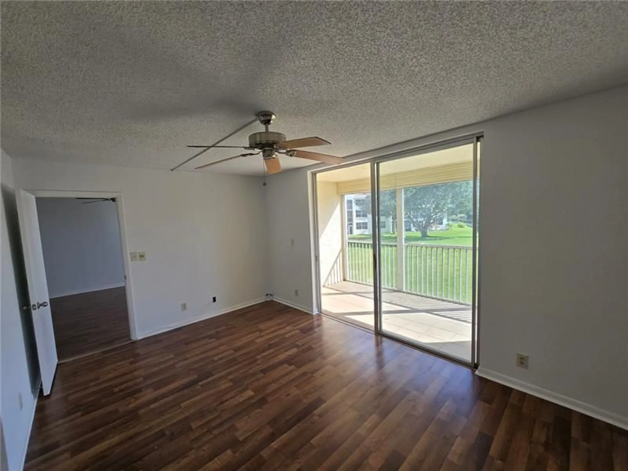 Property Slideshow image 14 of 31 | 6890 royal palm blvd 211h, Margate, FL, 33063