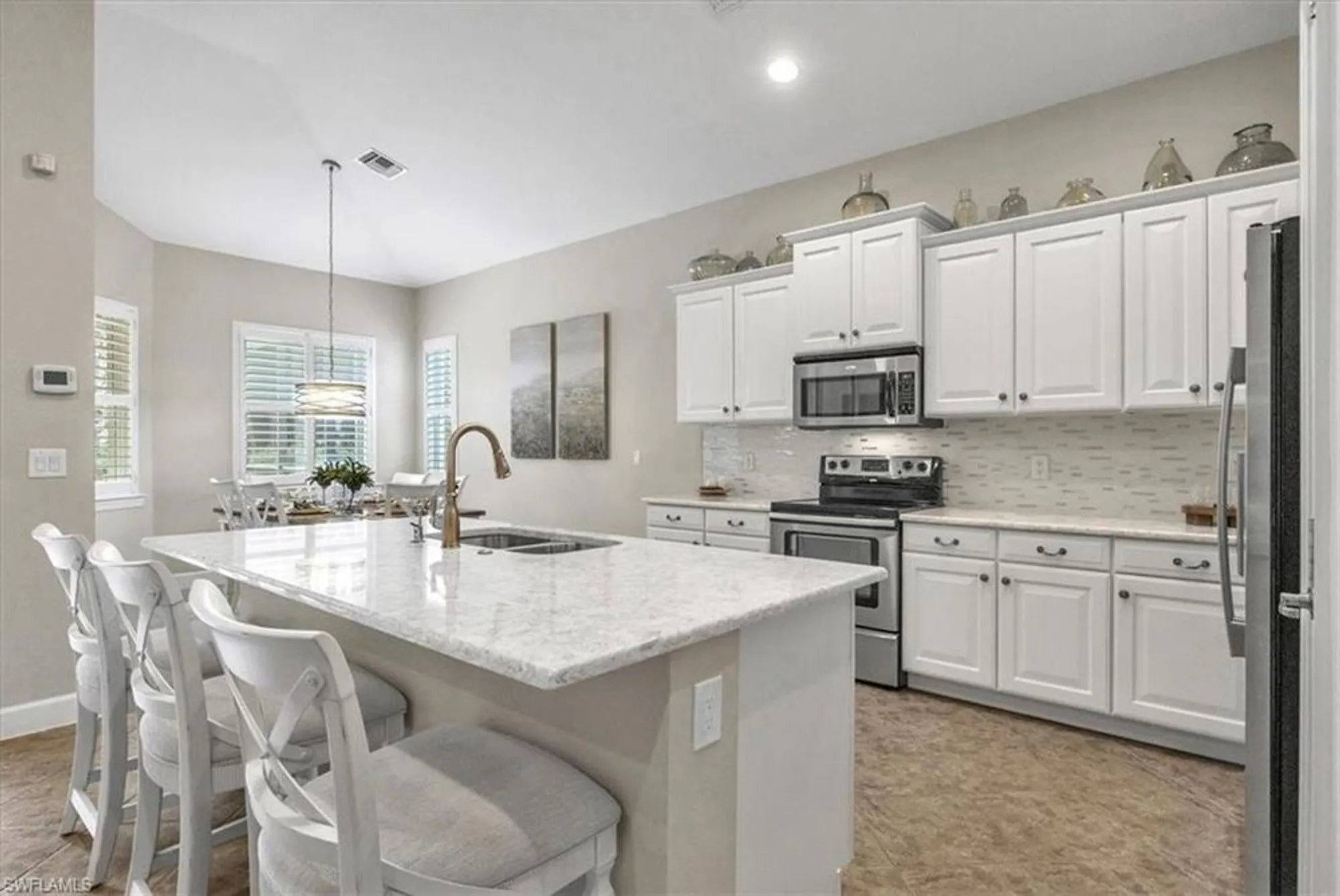 Property Slideshow image 21 of 50 | 3470 lakeview isle ct, Fort Myers, FL, 33905