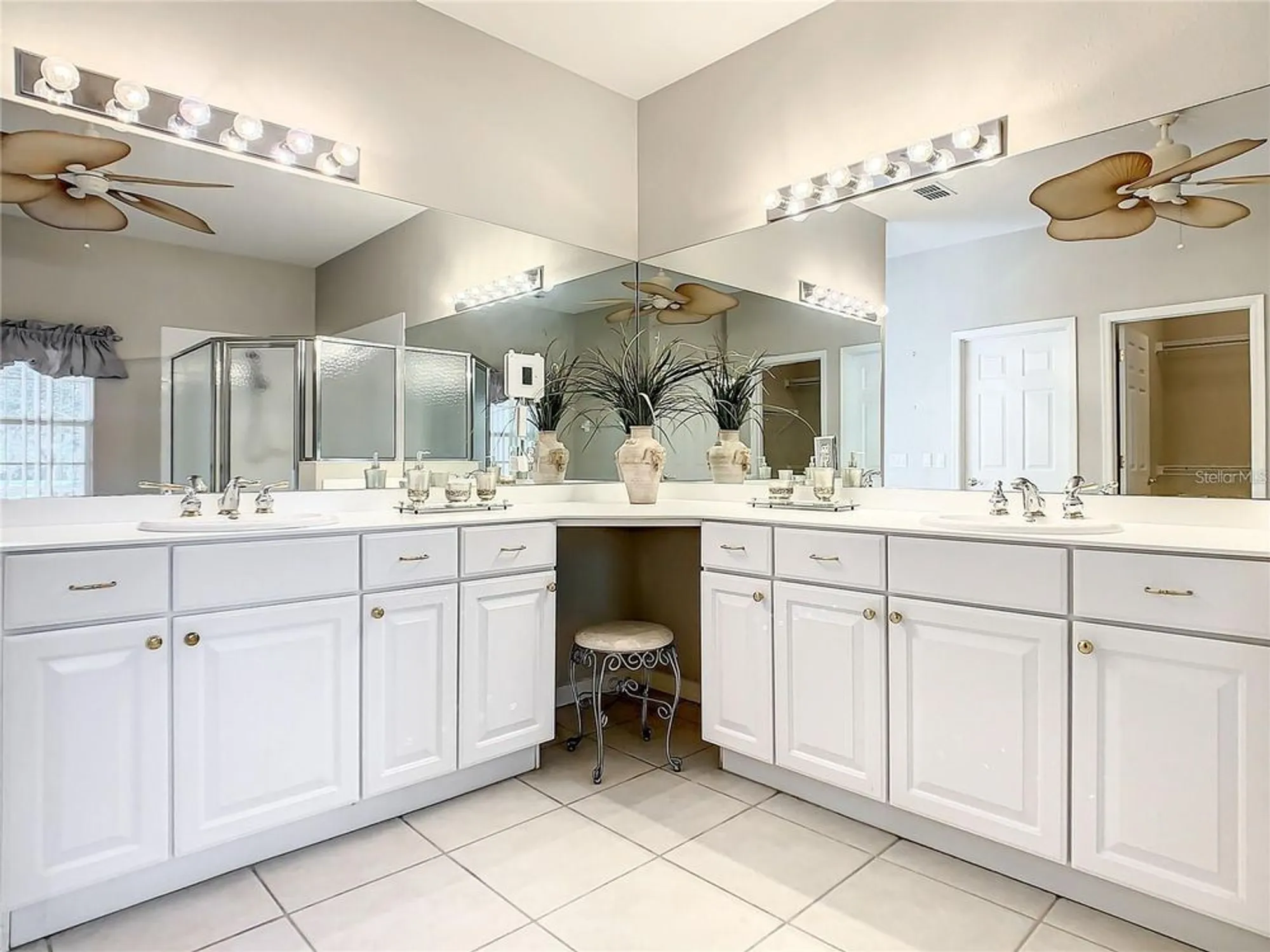 Property Slideshow image 27 of 86 | 417 lake butler dr, Kissimmee, FL, 34759