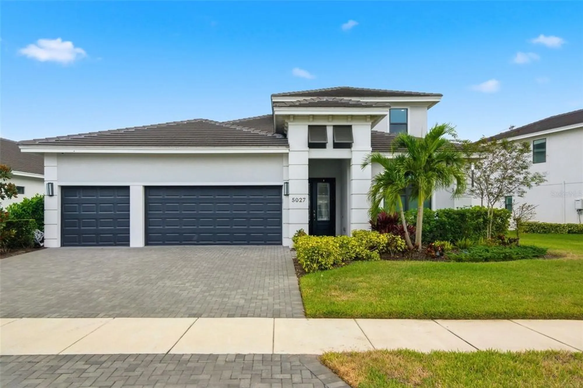 Property Slideshow image 49 of 71 | 5027 kiva cir, Bradenton, FL, 34211