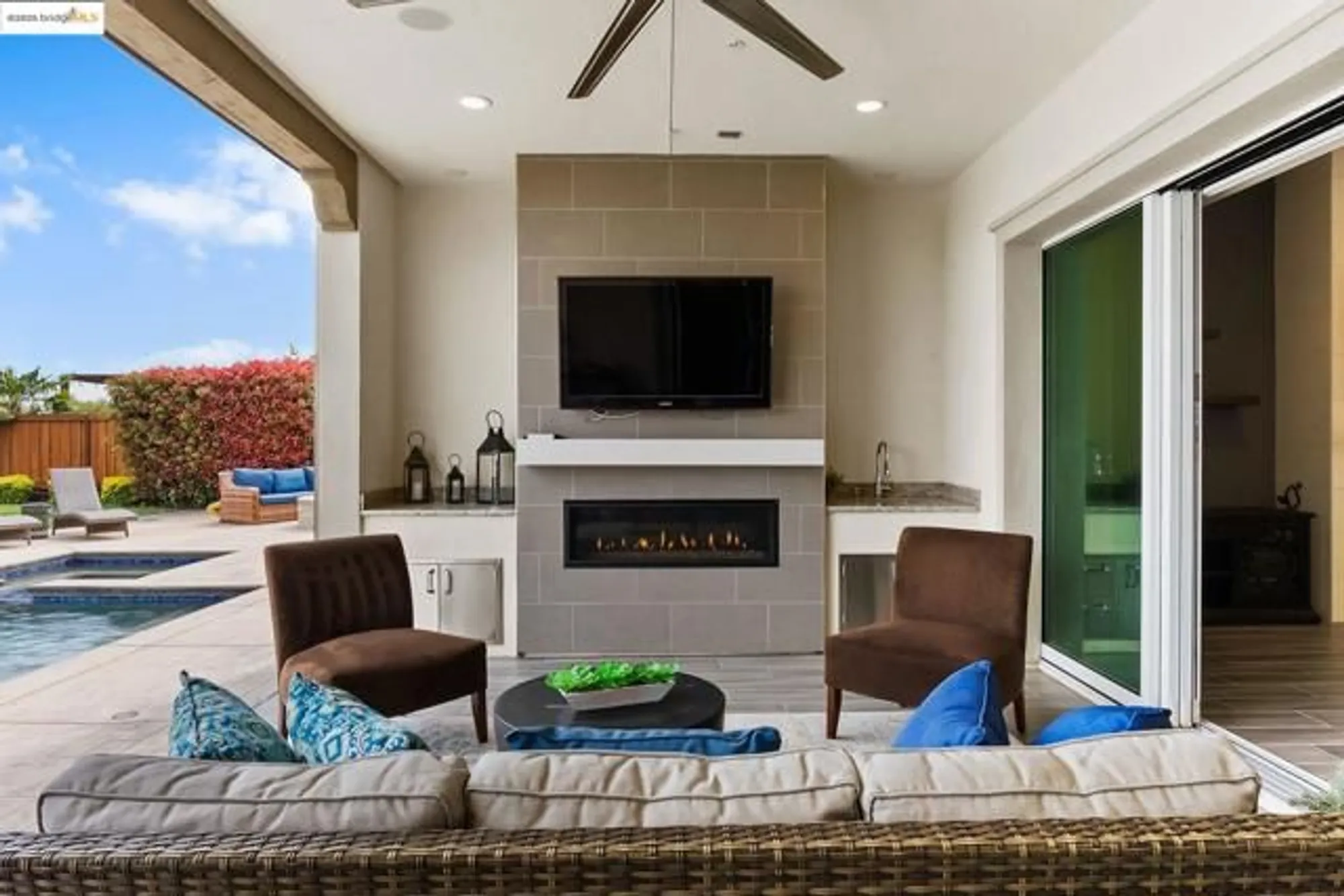 Property Slideshow image 35 of 54 | 1890 late harvest ct, Brentwood, CA, 94513