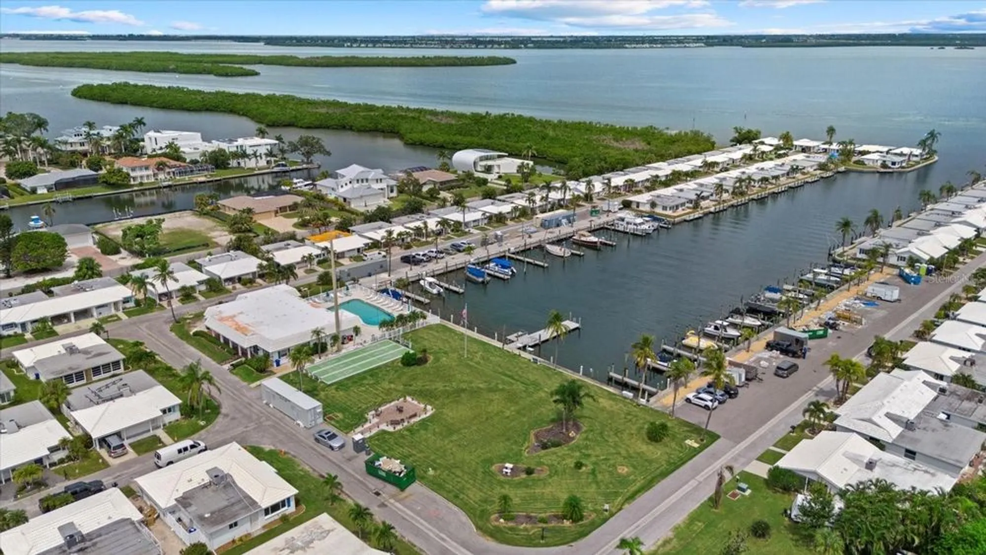 Property Slideshow image 38 of 45 | 658 spanish dr s # 108, Longboat Key, FL, 34228