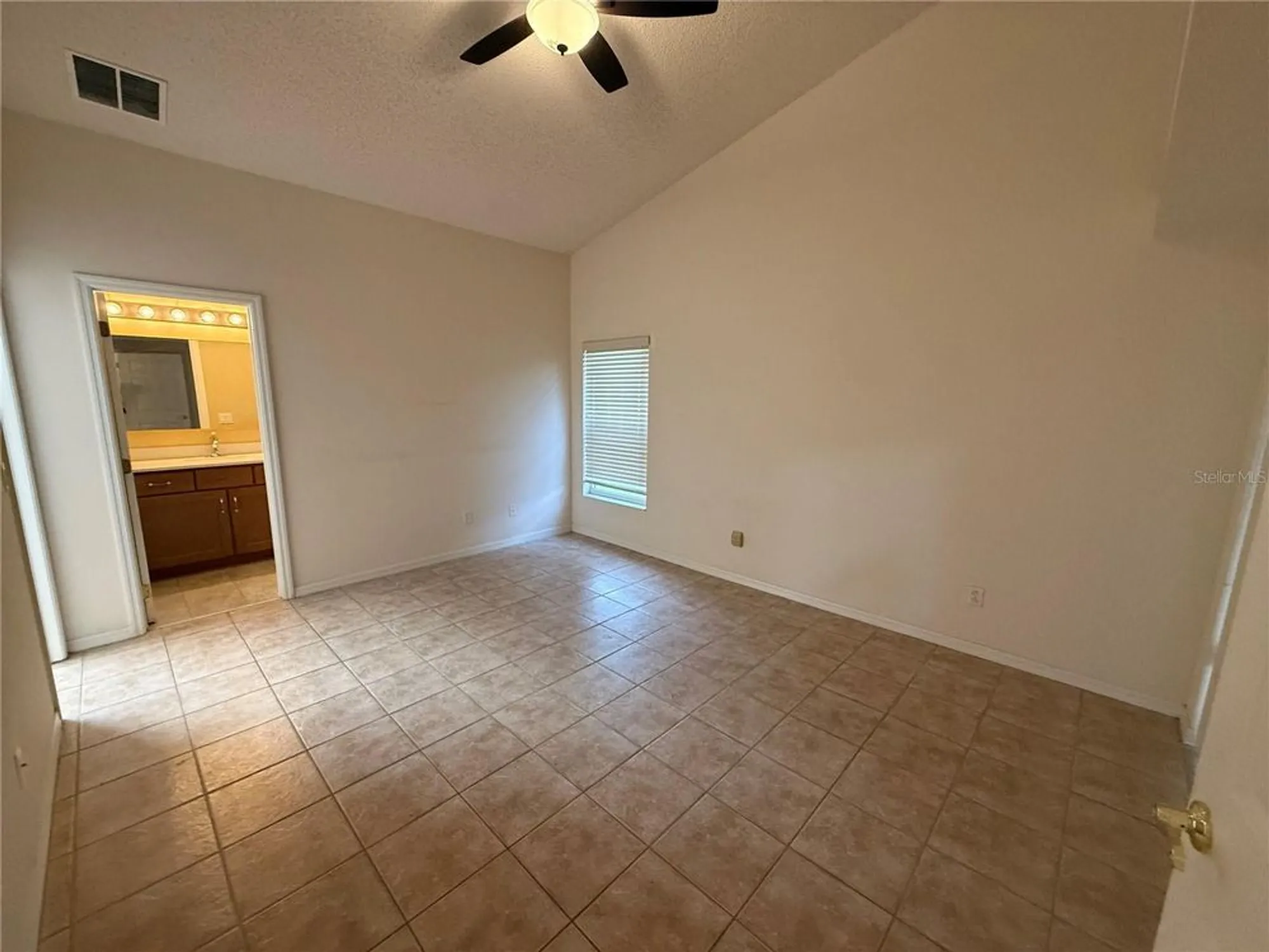 Property Slideshow image 13 of 53 | 3577 rollingbrook st, Clermont, FL, 34711