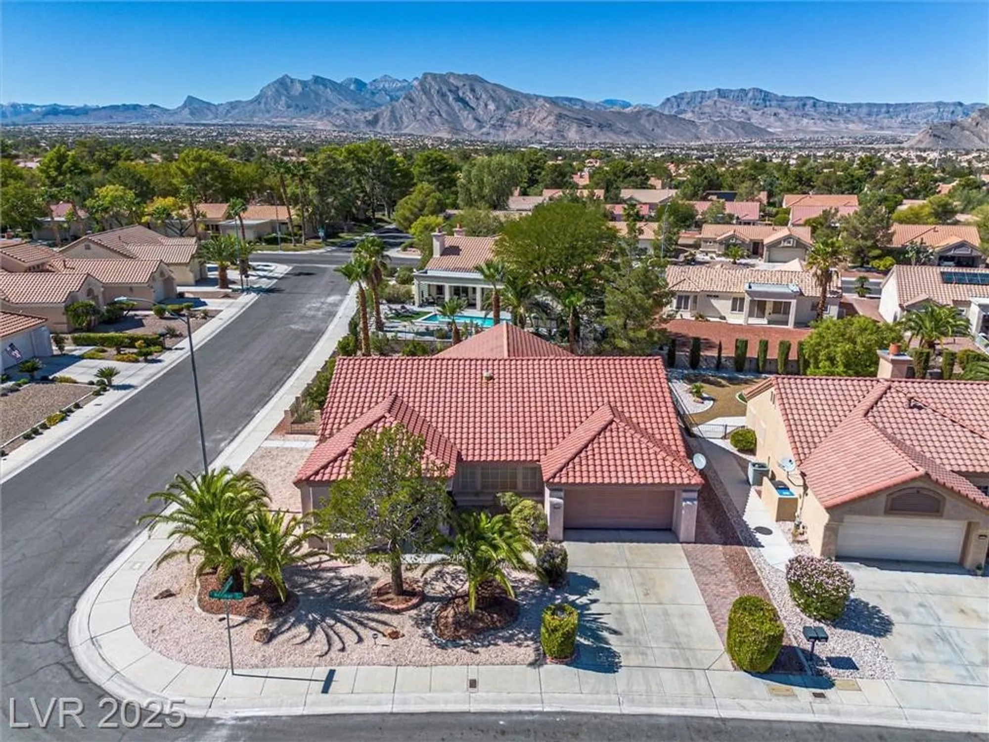 Property Slideshow image 54 of 66 | 3001 merimar dr, Las Vegas, NV, 89134