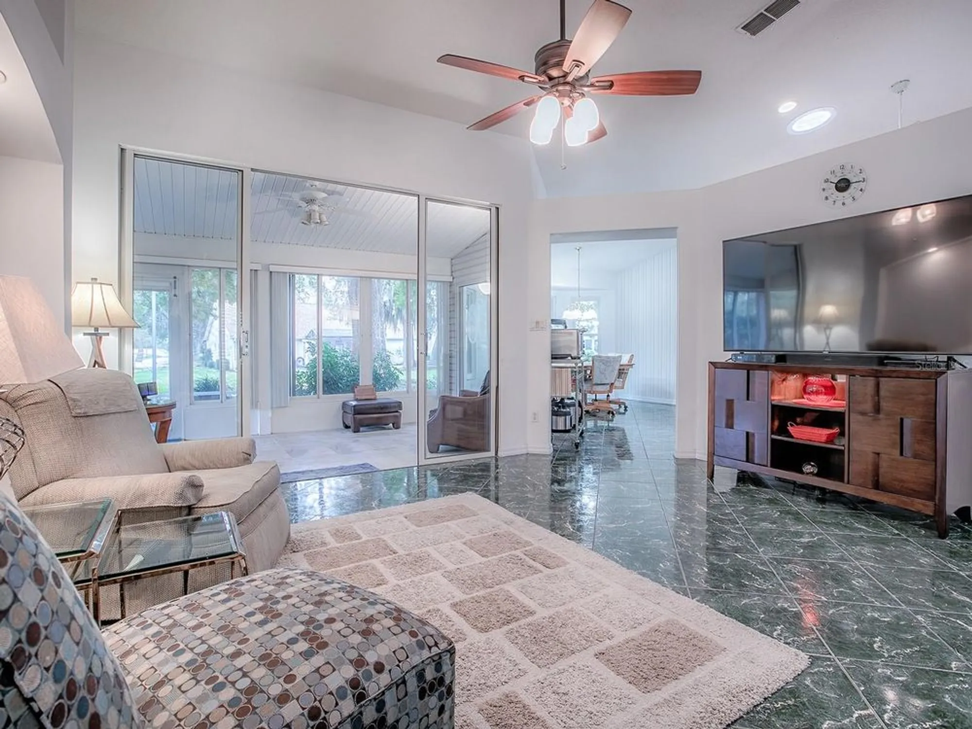 Property Slideshow image 10 of 67 | 25348 crestwater dr, Leesburg, FL, 34748