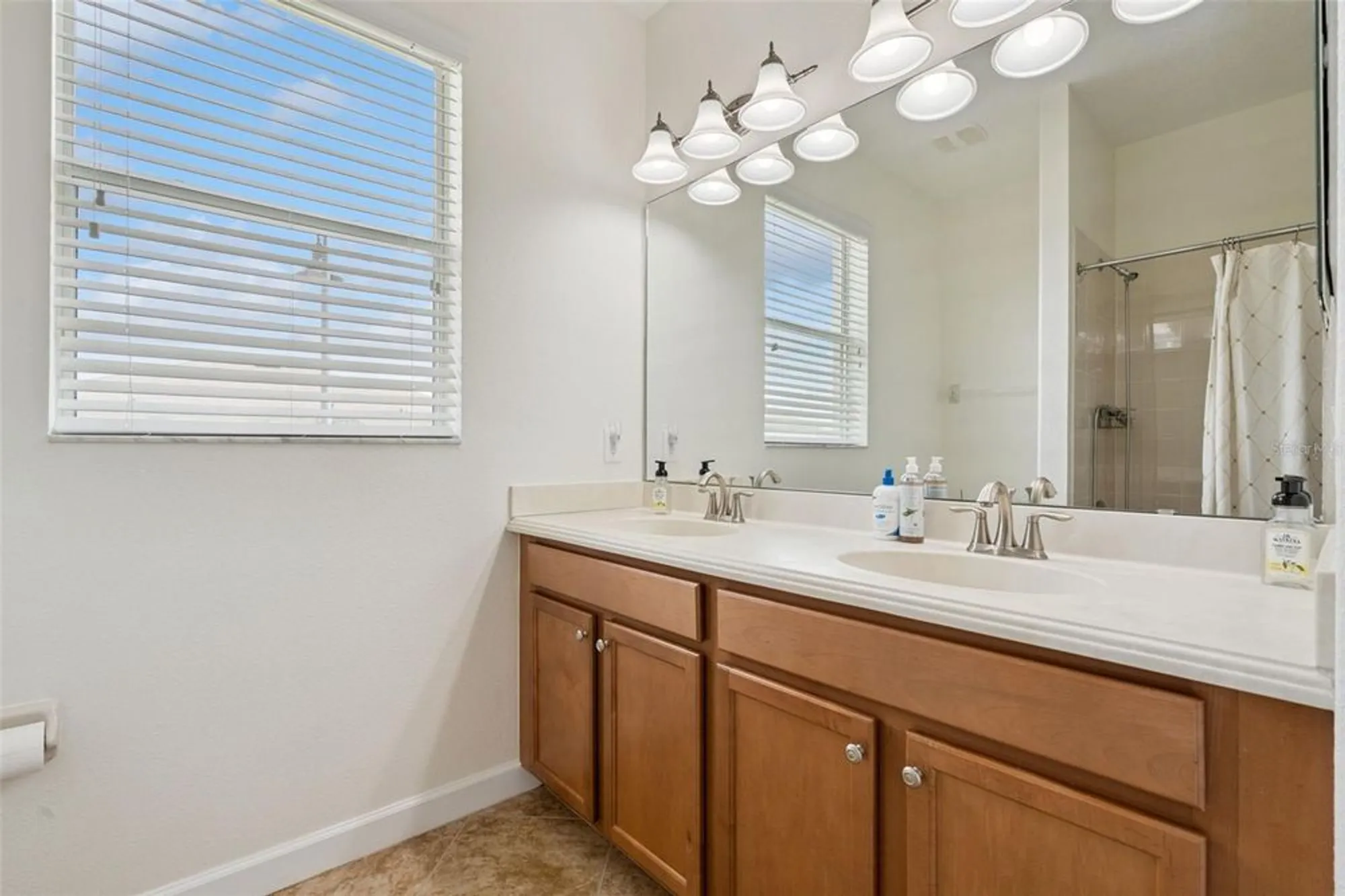 Property Slideshow image 16 of 38 | 3524 litchfield ct, Clermont, FL, 34711