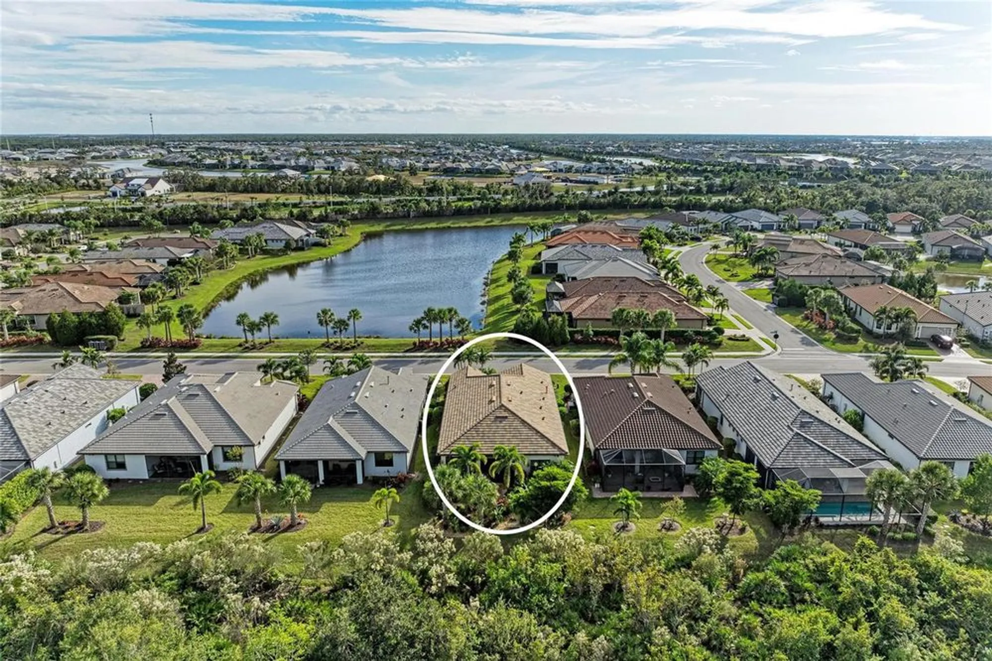Property Slideshow image 6 of 85 | 17631 colebrook cir, Lakewood Ranch, FL, 34202