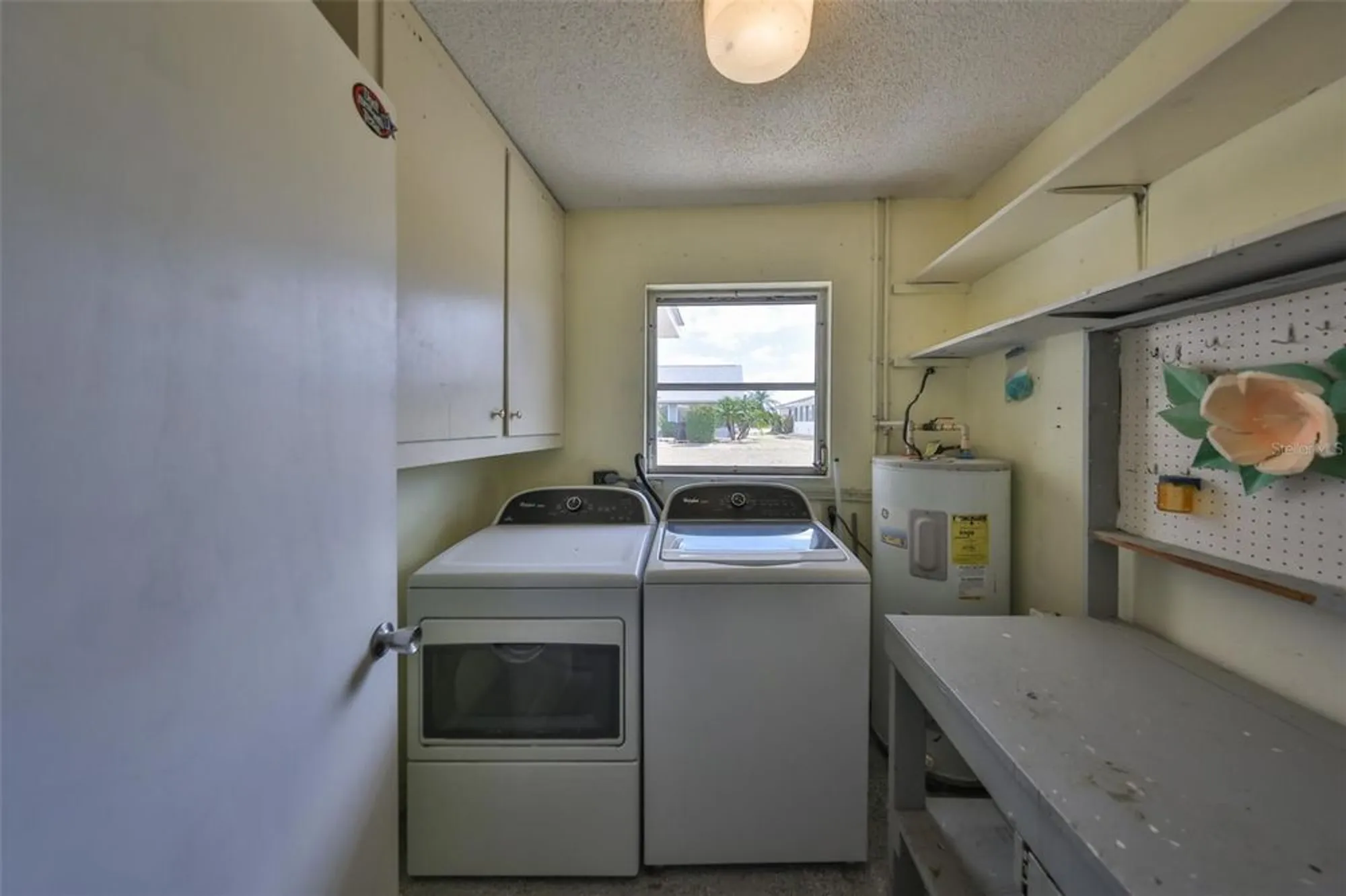 Property Slideshow image 23 of 30 | 1529 allegheny dr, Sun City Center, FL, 33573