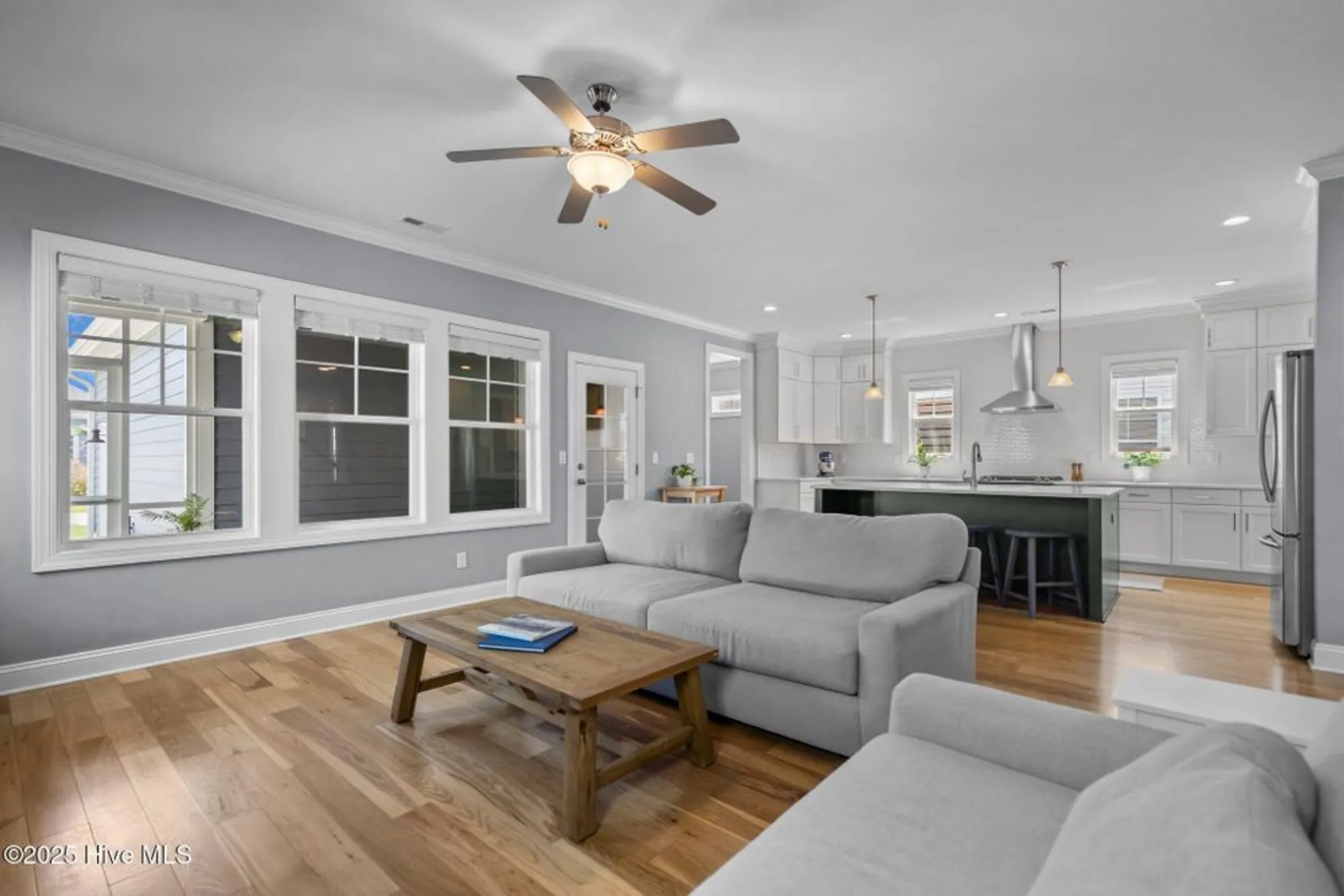 Property Slideshow image 14 of 63 | 4563 old towne st, Wilmington, NC, 28412
