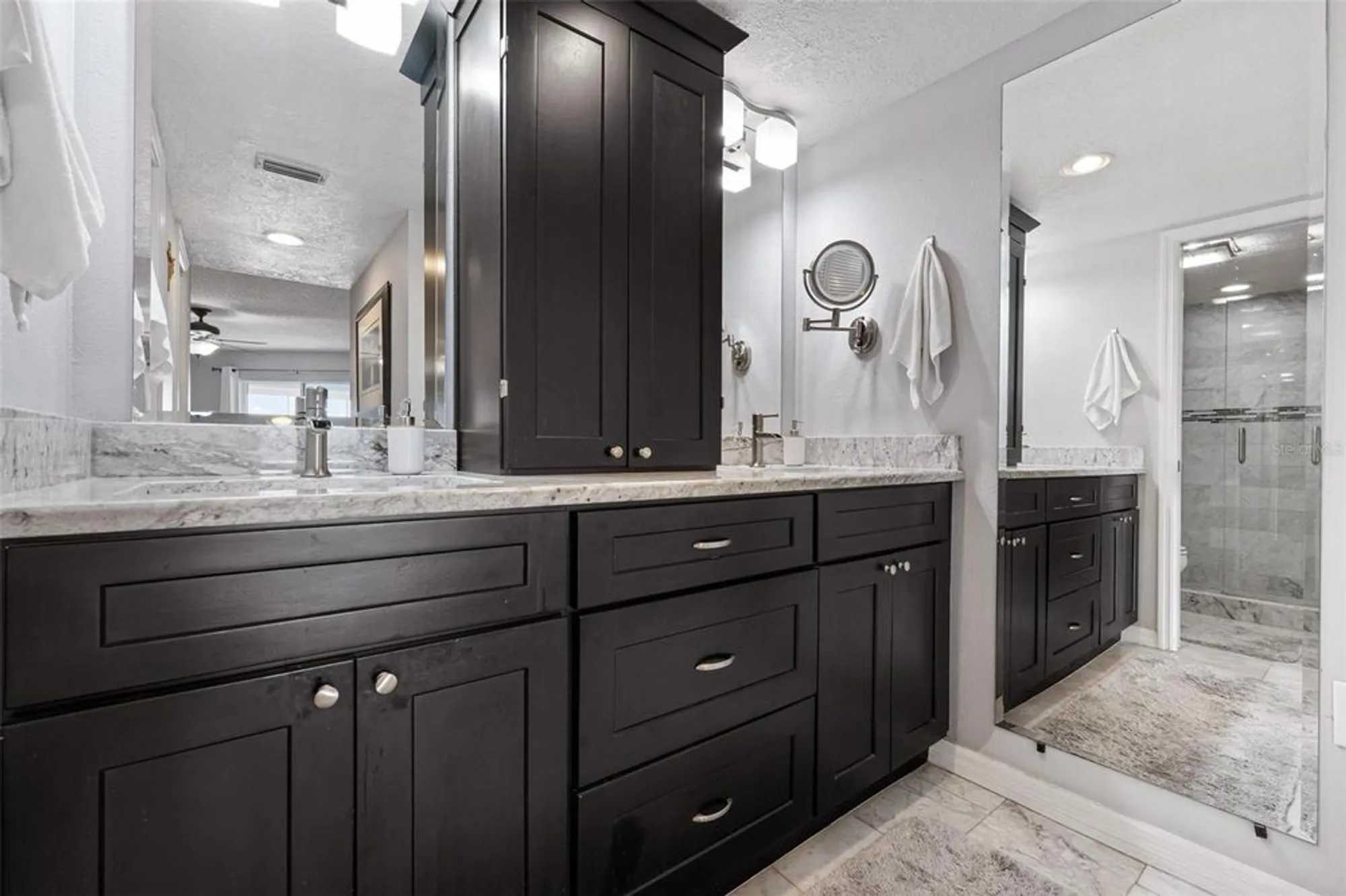 Property Slideshow image 25 of 53 | 1103 edgewater cir # 1103, Bradenton, FL, 34209