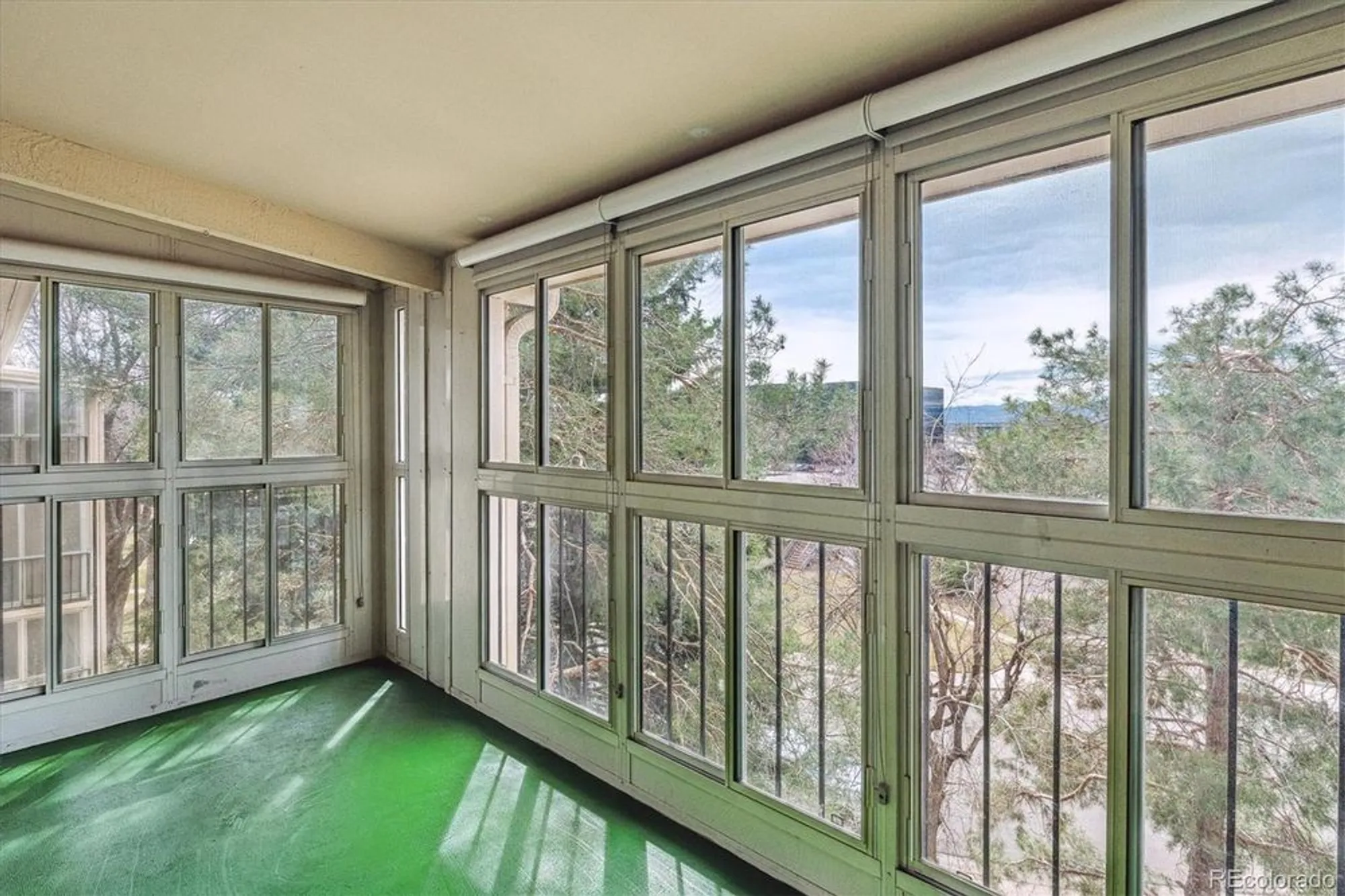 Property Slideshow image 25 of 34 | 3022 s wheeling way 407, Aurora, CO, 80014