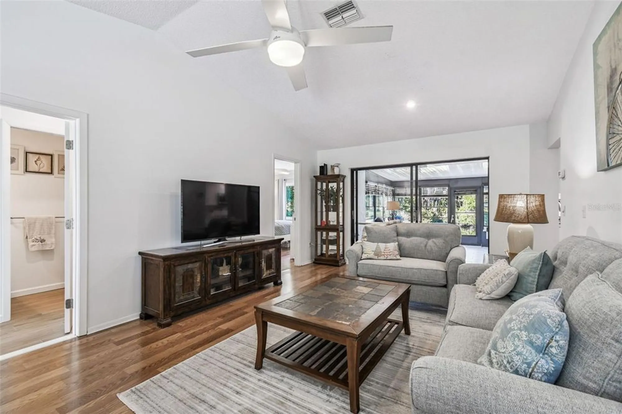 Property Slideshow image 10 of 49 | 11539 scotch pine dr, New Port Richey, FL, 34654