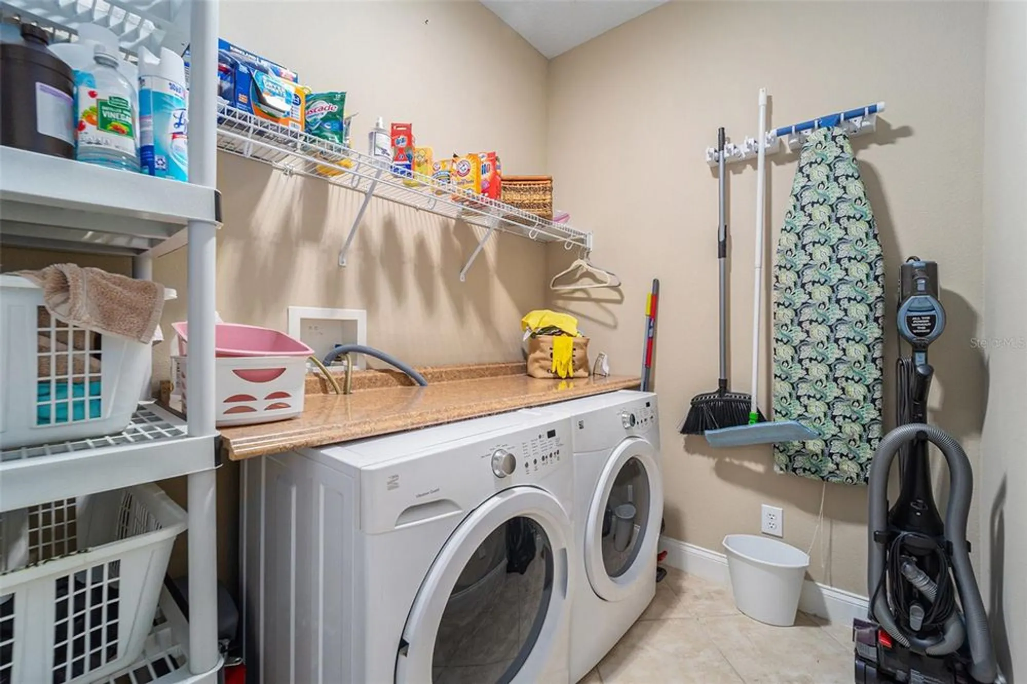 Property Slideshow image 21 of 31 | 5516 luminar pointe ln, Apollo Beach, FL, 33572