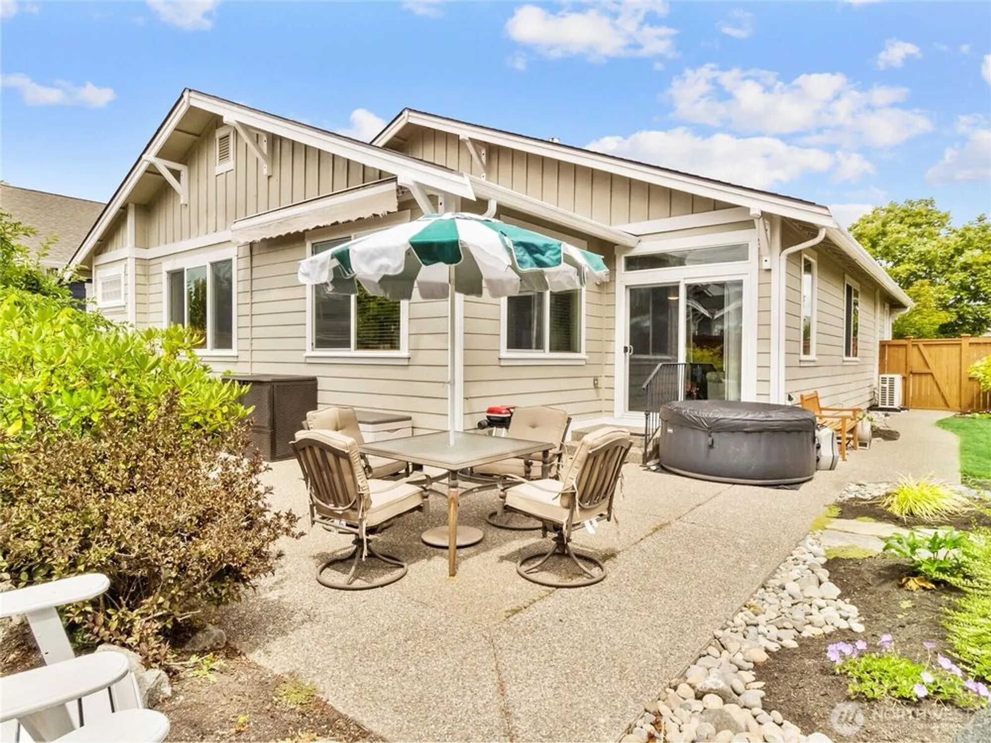 Property Slideshow image 31 of 40 | 4989 spokane st, Lacey, WA, 98516