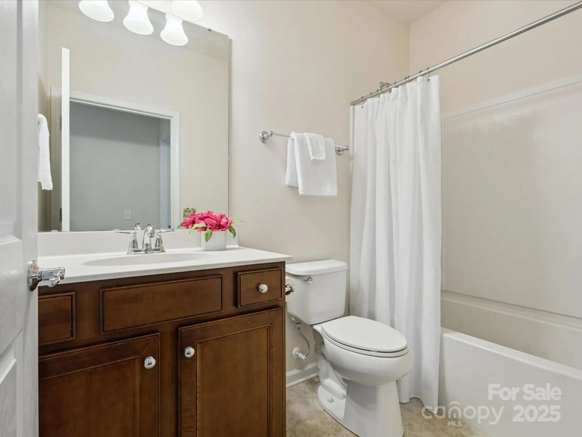 Property Slideshow image 30 of 44 | 8036 crater lake dr, Fort Mill, SC, 29707