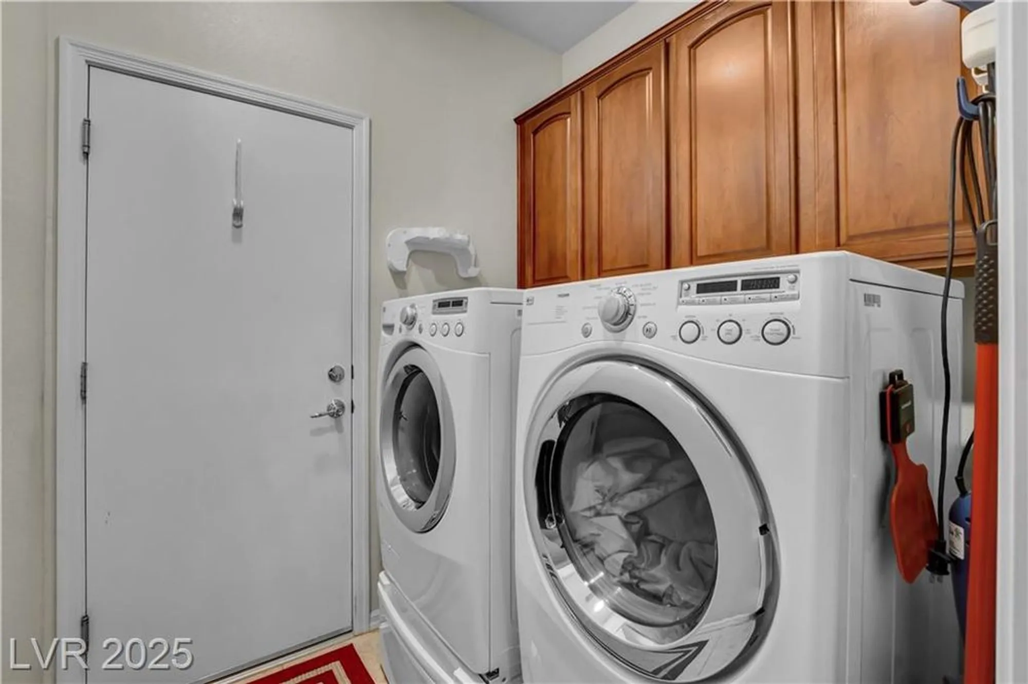 Property Slideshow image 43 of 66 | 2312 perrysburg dr, Henderson, NV, 89044