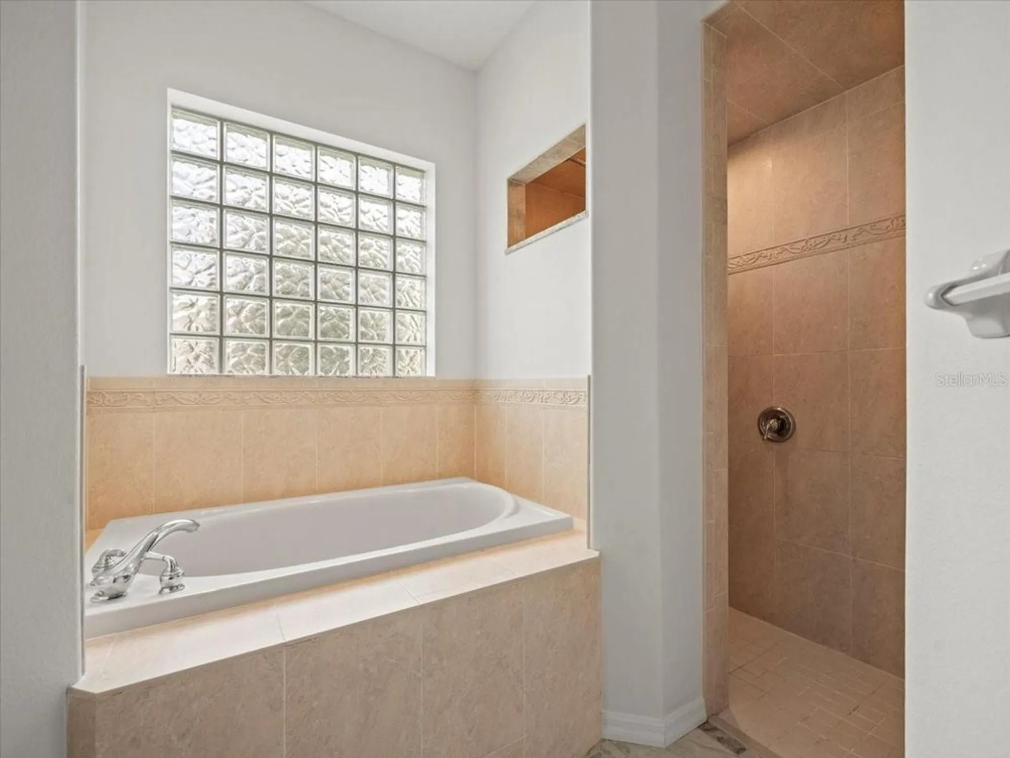 Property Slideshow image 24 of 54 | 9694 southern belle dr, Weeki Wachee, FL, 34613