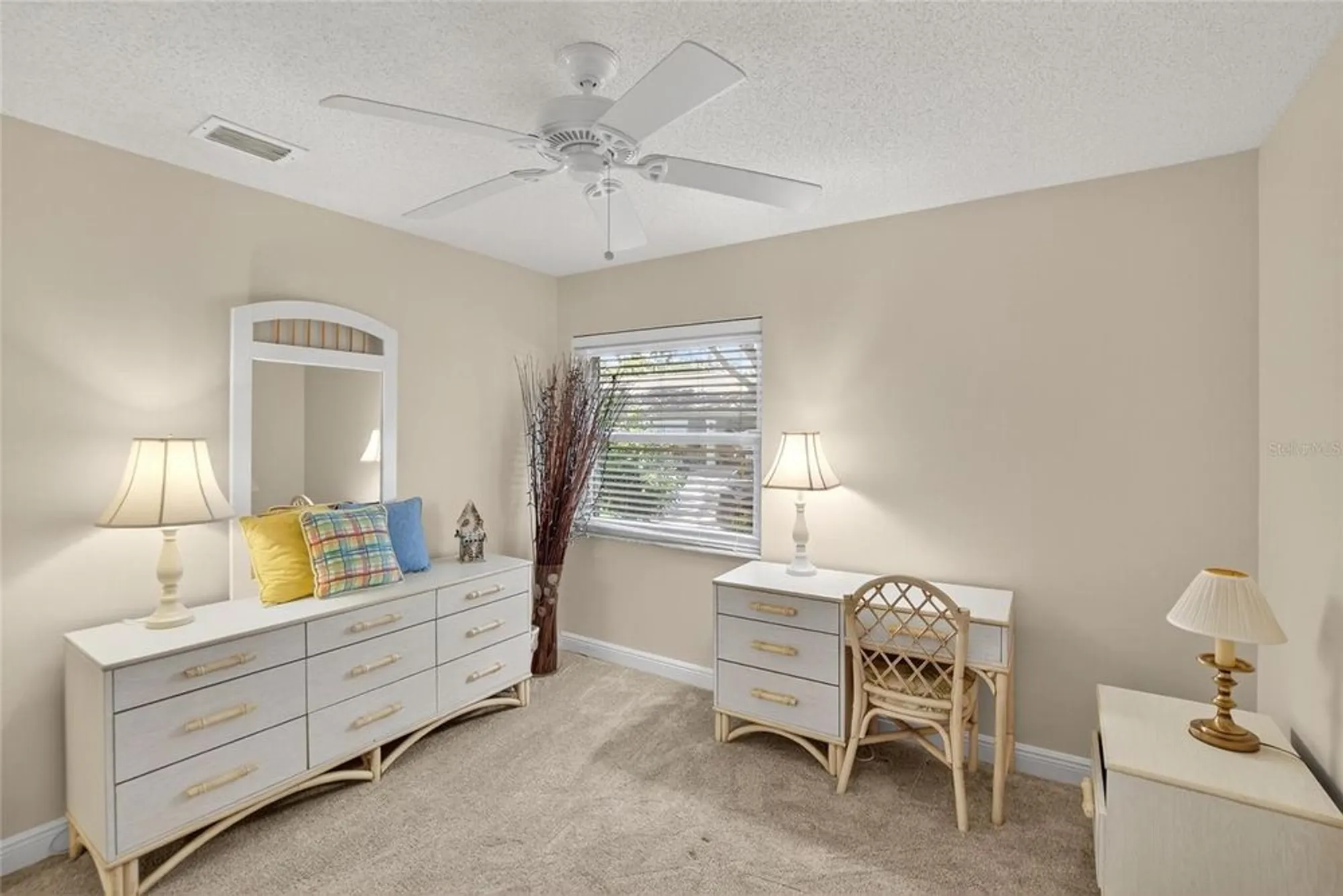 Property Slideshow image 33 of 84 | 1015 harefield cir # 1015, Sun City Center, FL, 33573