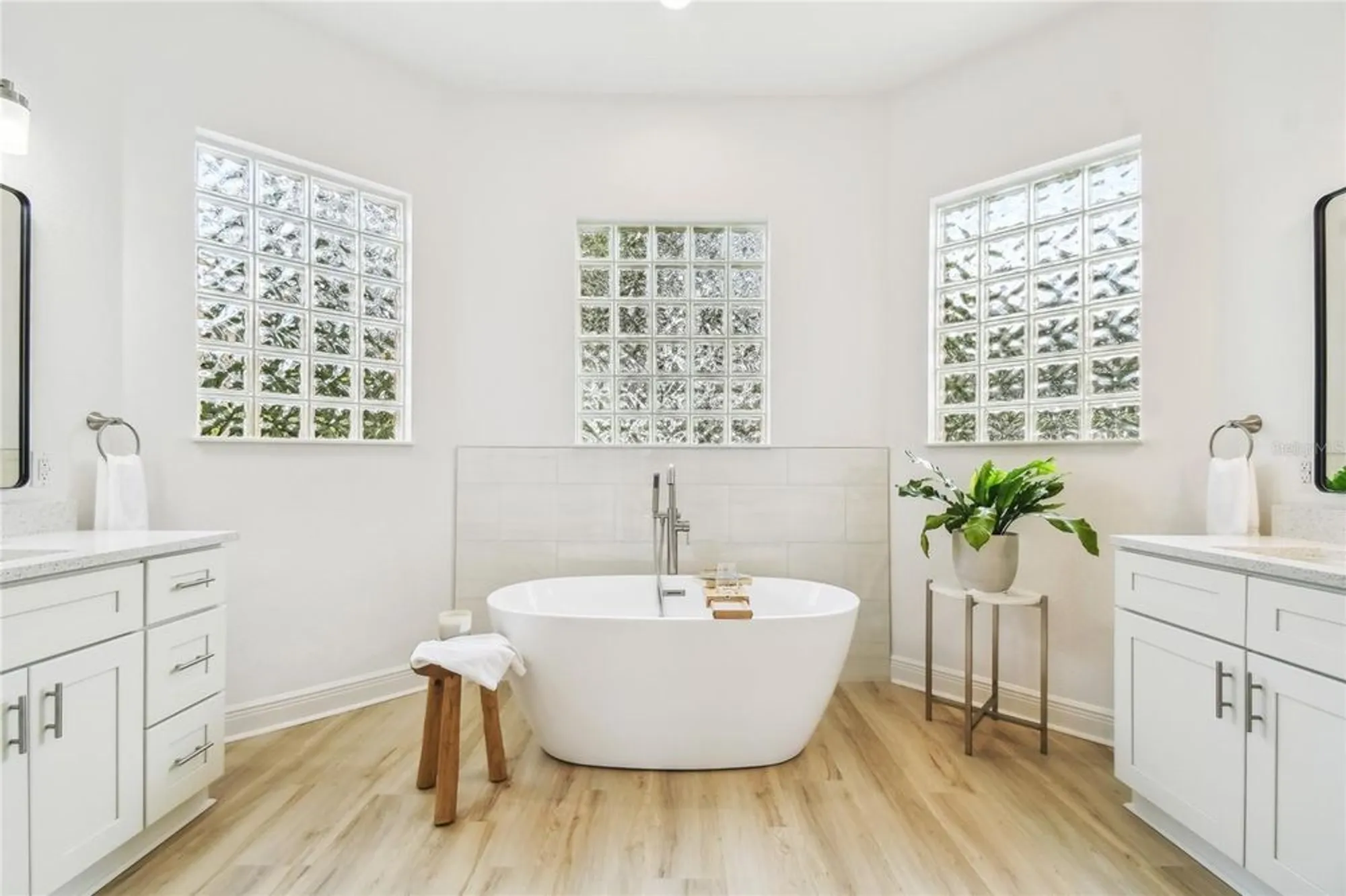 Property Slideshow image 31 of 78 | 517 milano rd, Poinciana, FL, 34759