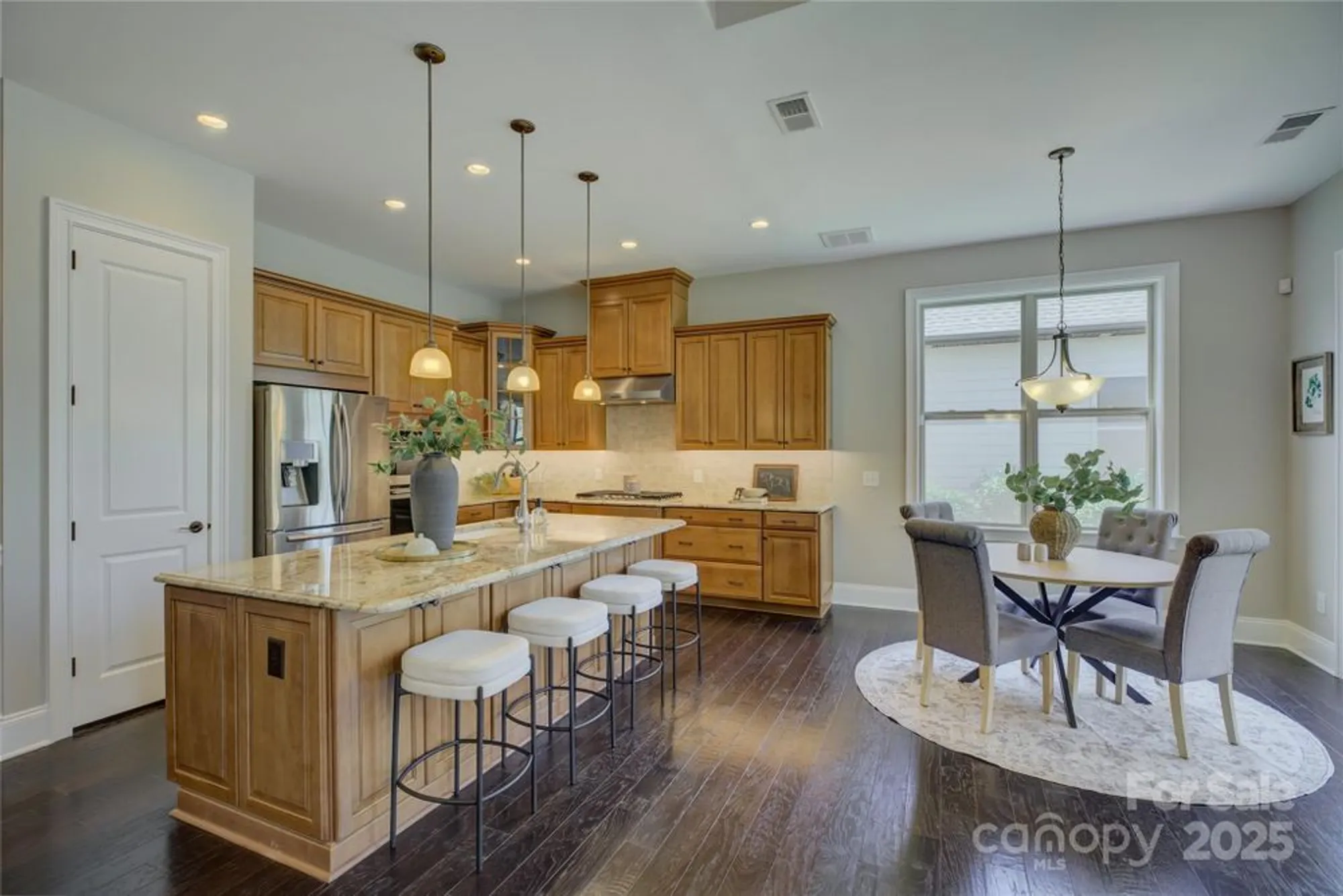 Property Slideshow image 11 of 48 | 14916 creeks edge dr, Charlotte, NC, 28278