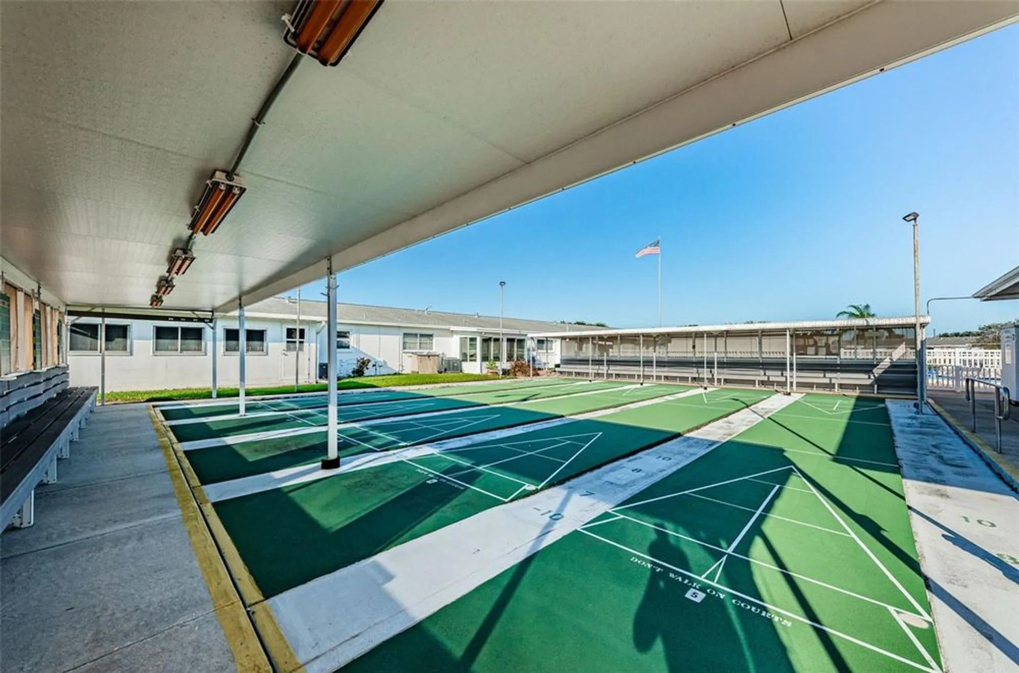 Property Slideshow image 27 of 40 | 10022 lily st, Pinellas Park, FL, 33782