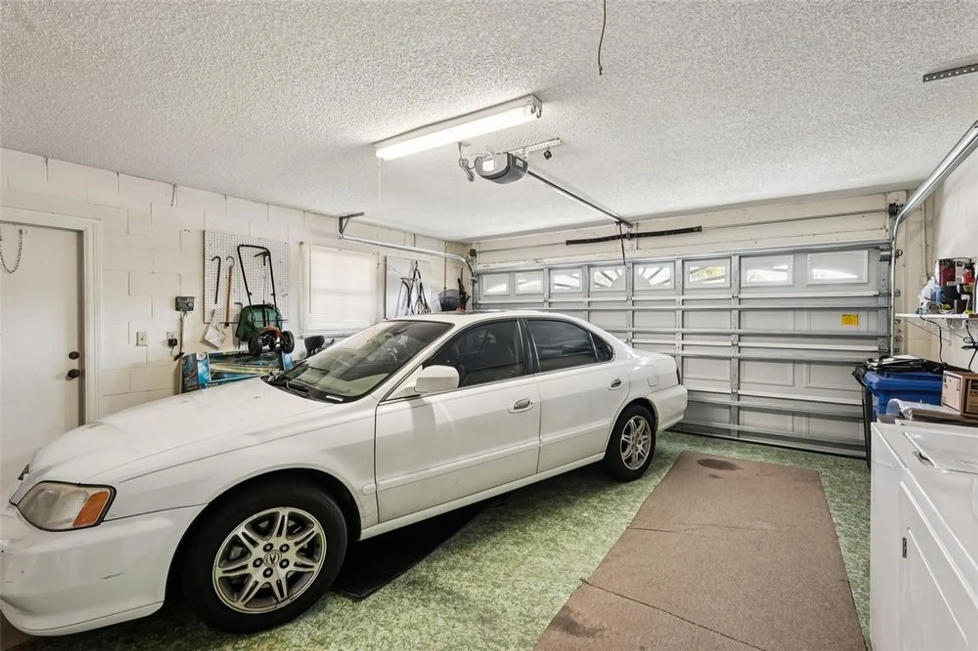 Property Slideshow image 31 of 55 | 1805 new bedford dr, Sun City Center, FL, 33573