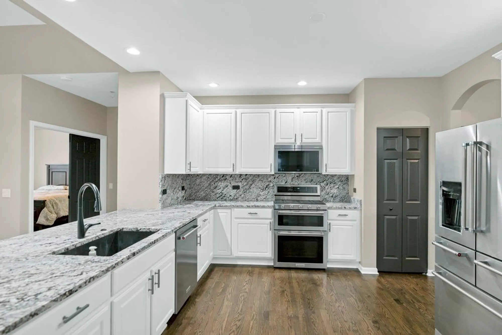 Property Slideshow image 26 of 71 | 2660 harnish dr, Algonquin, IL, 60102