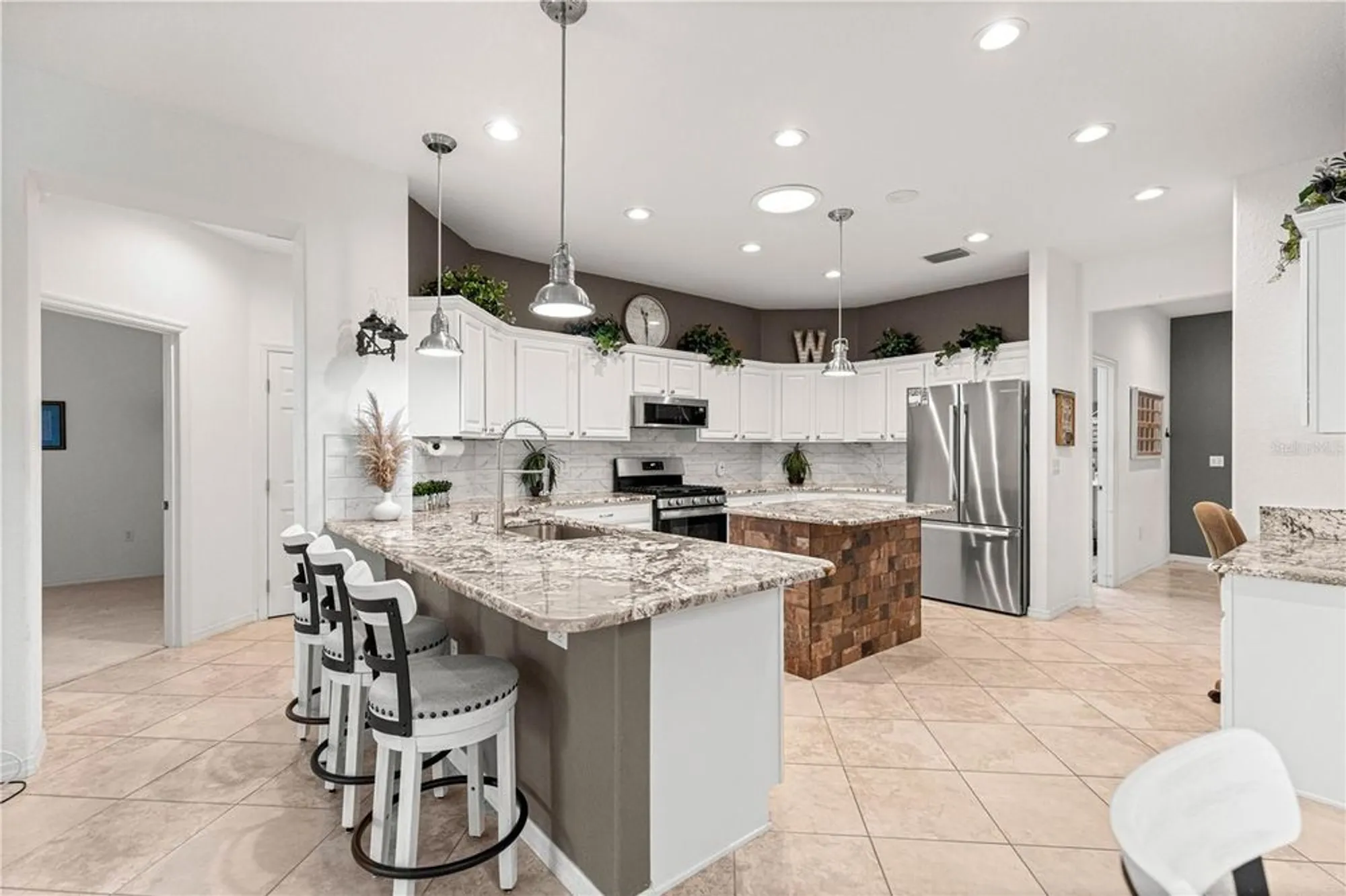 Property Slideshow image 8 of 73 | 13973 se 96th cir, Summerfield, FL, 34491