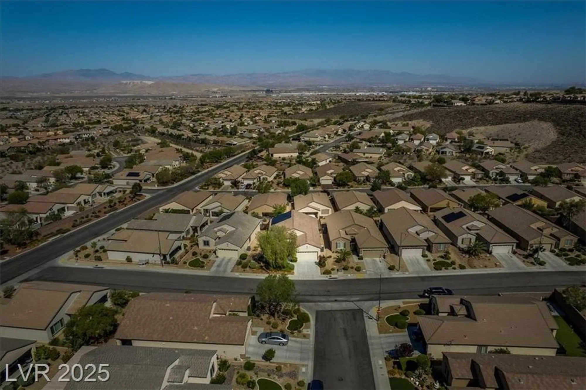 Property Slideshow image 47 of 47 | 2486 divine sky dr, Henderson, NV, 89044