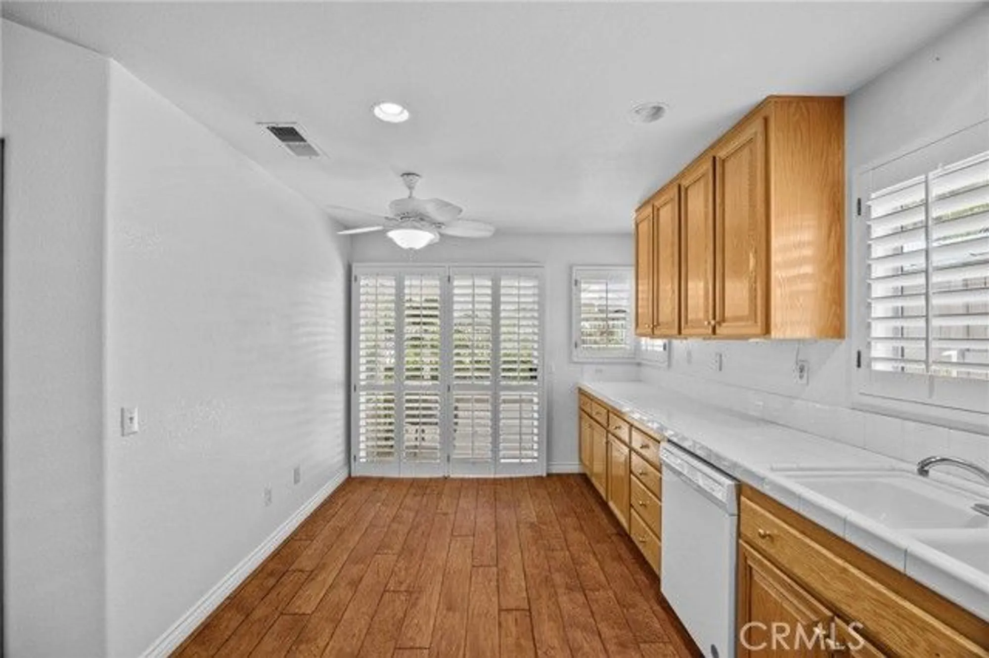 Property Slideshow image 13 of 43 | 40311 via ambiente, Murrieta, CA, 92562